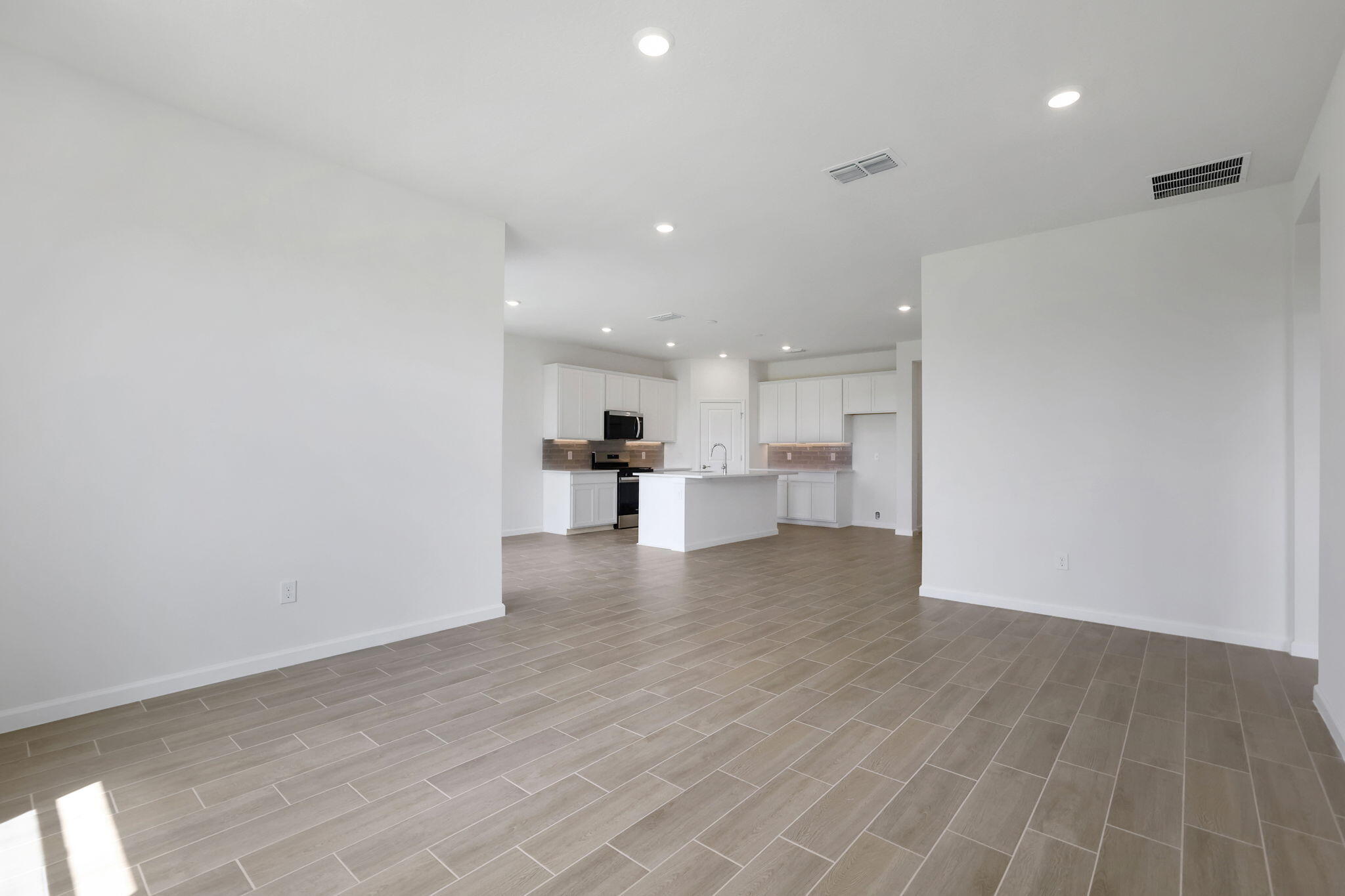5428 Nw Camberly Court Property Photo 8