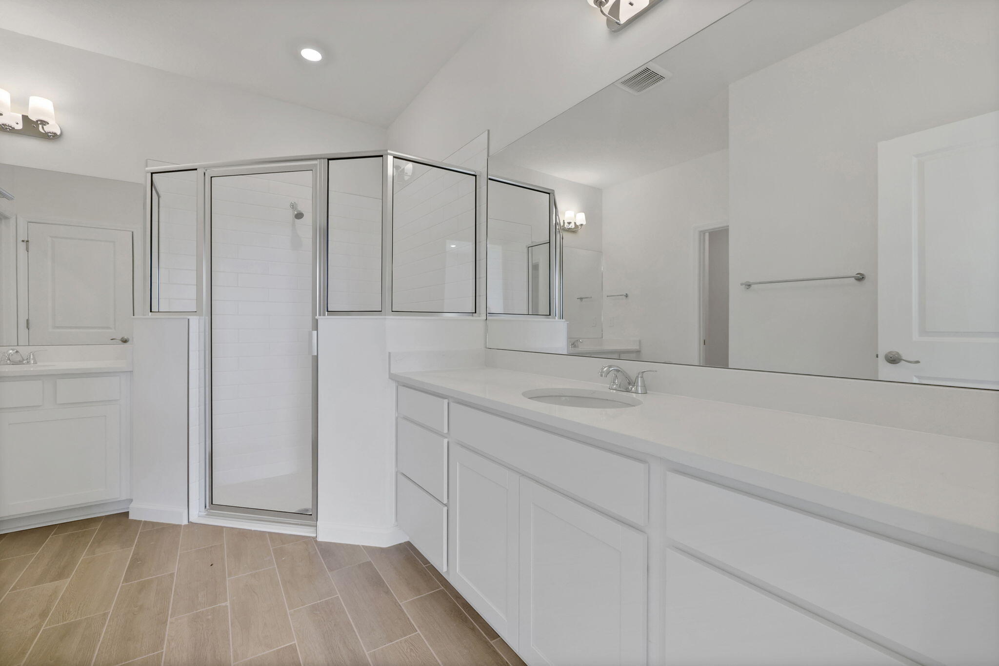5428 Nw Camberly Court Property Photo 11