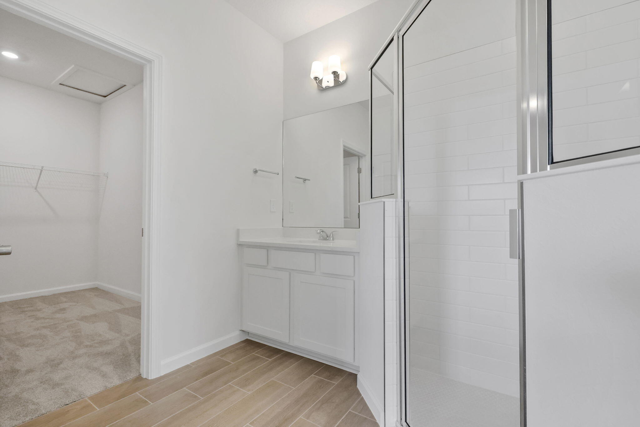 5428 Nw Camberly Court Property Photo 12