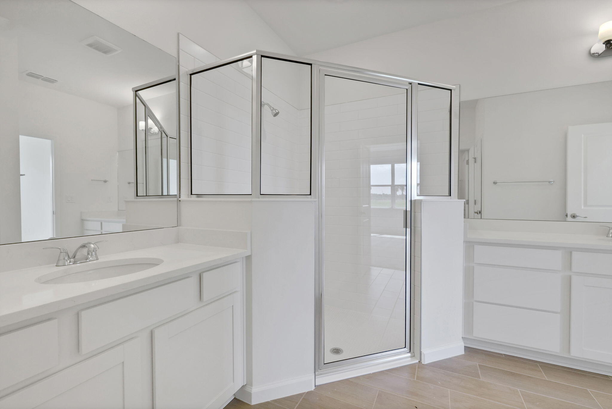 5428 Nw Camberly Court Property Photo 13