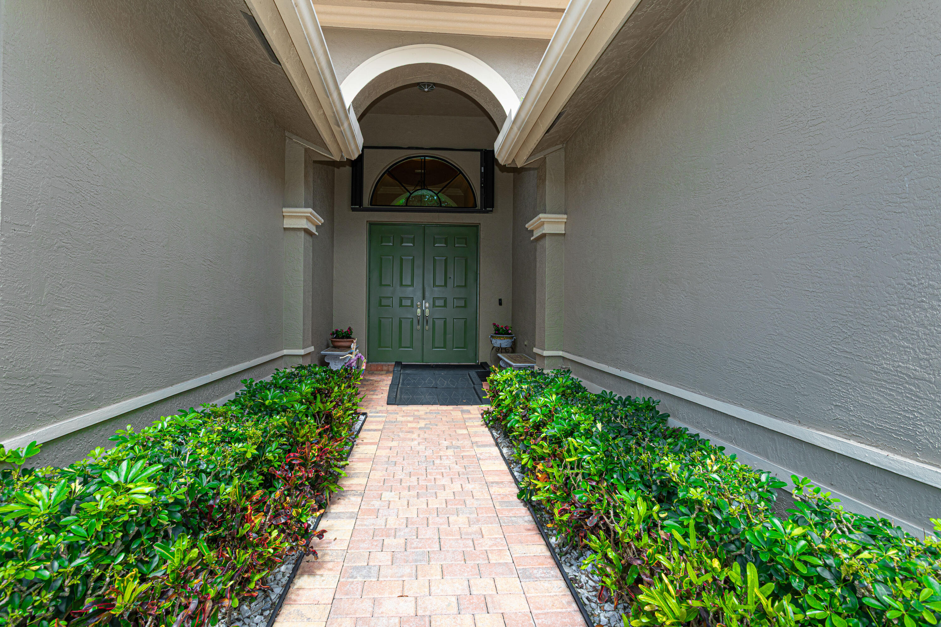 8047 Via Grande Property Photo 8