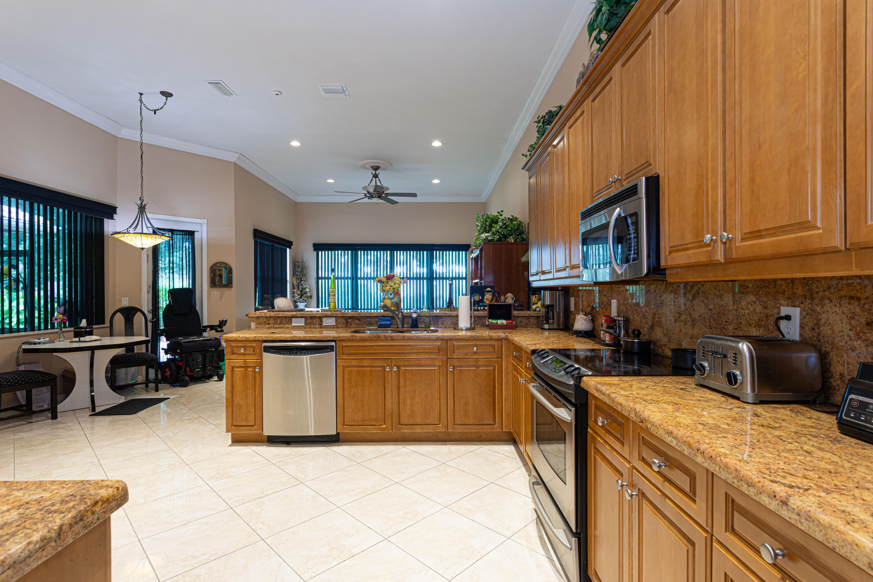 8047 Via Grande Property Photo 18