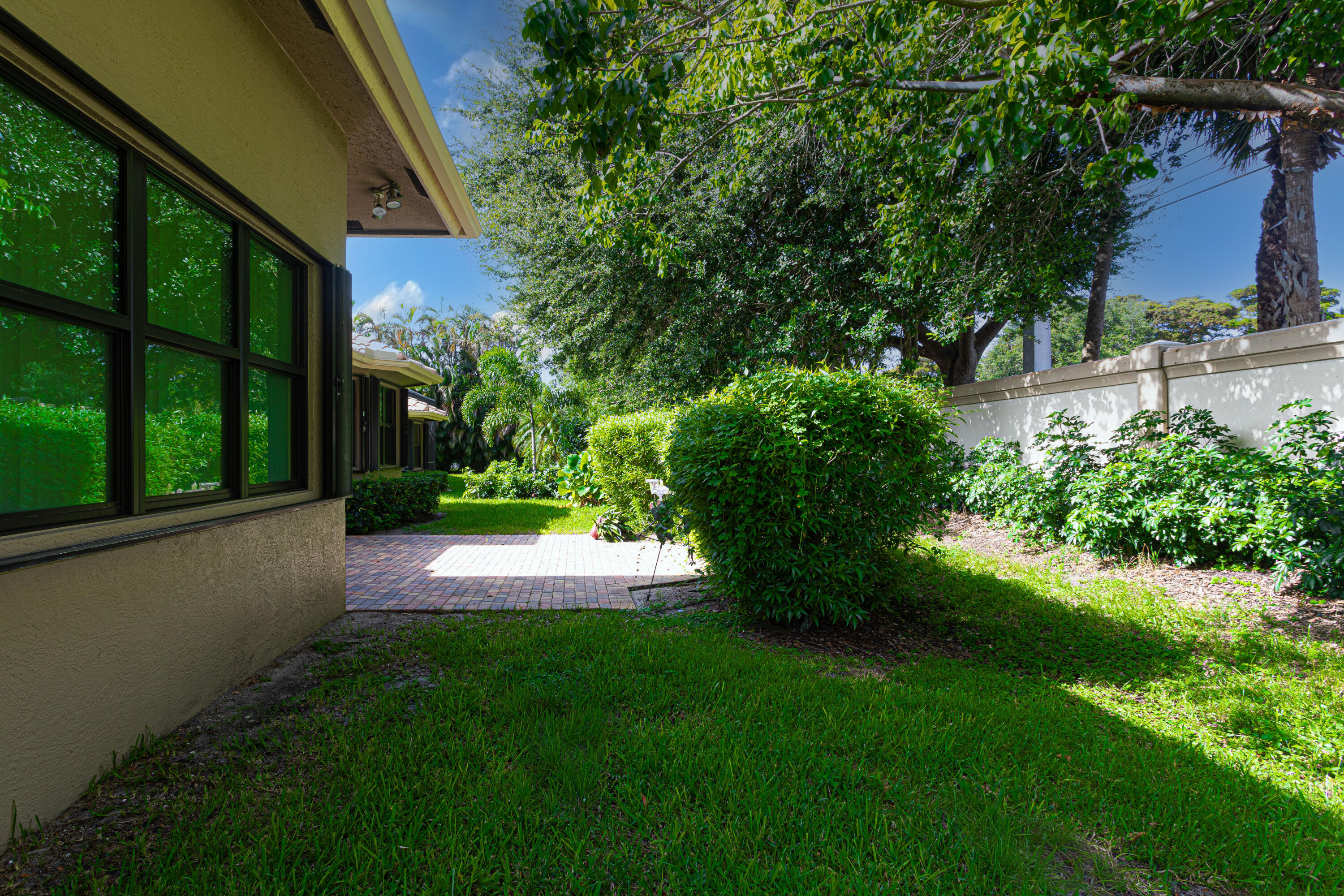 8047 Via Grande Property Photo 36