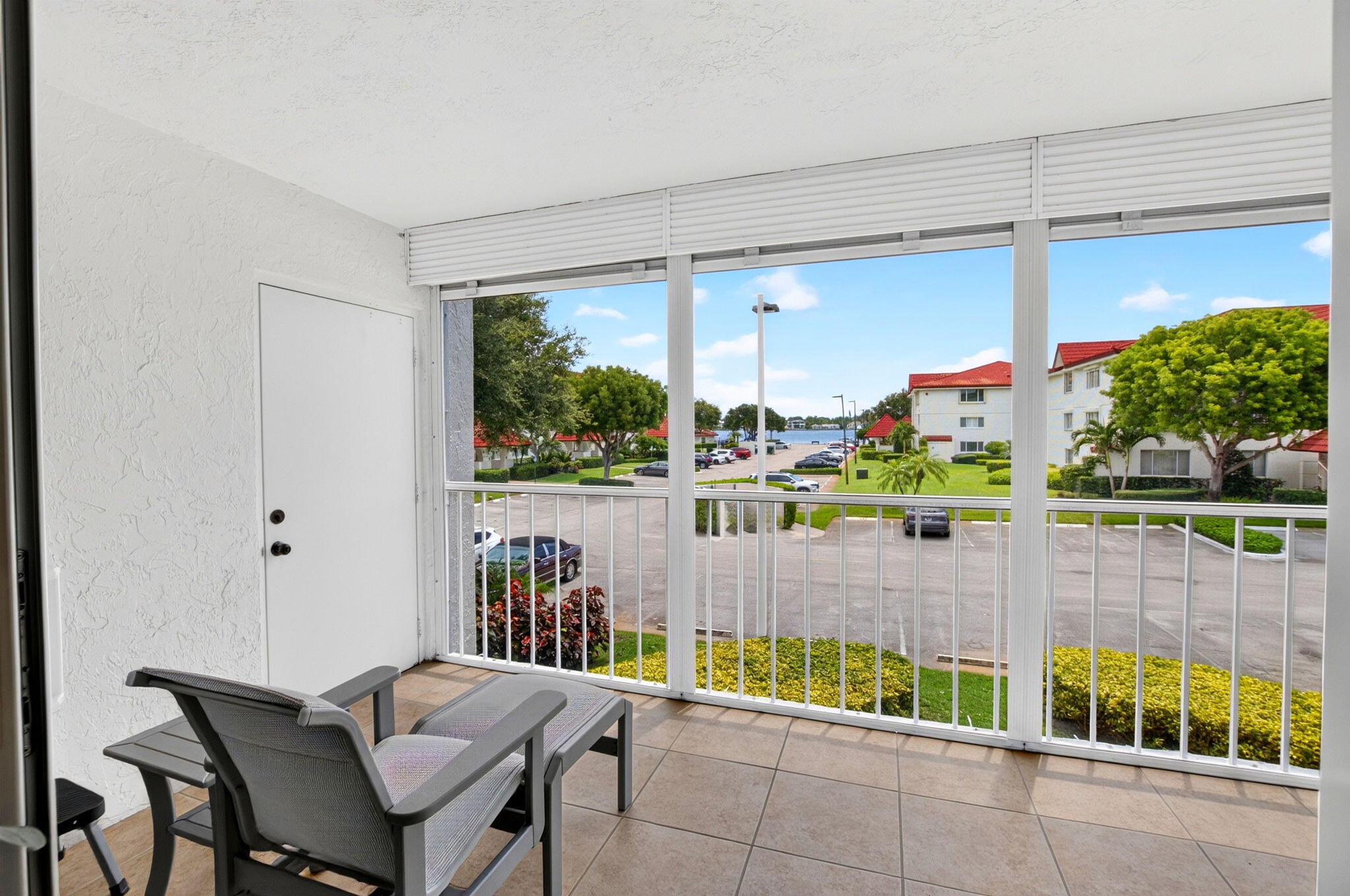 104 Half Moon Circle D2 Property Photo 33