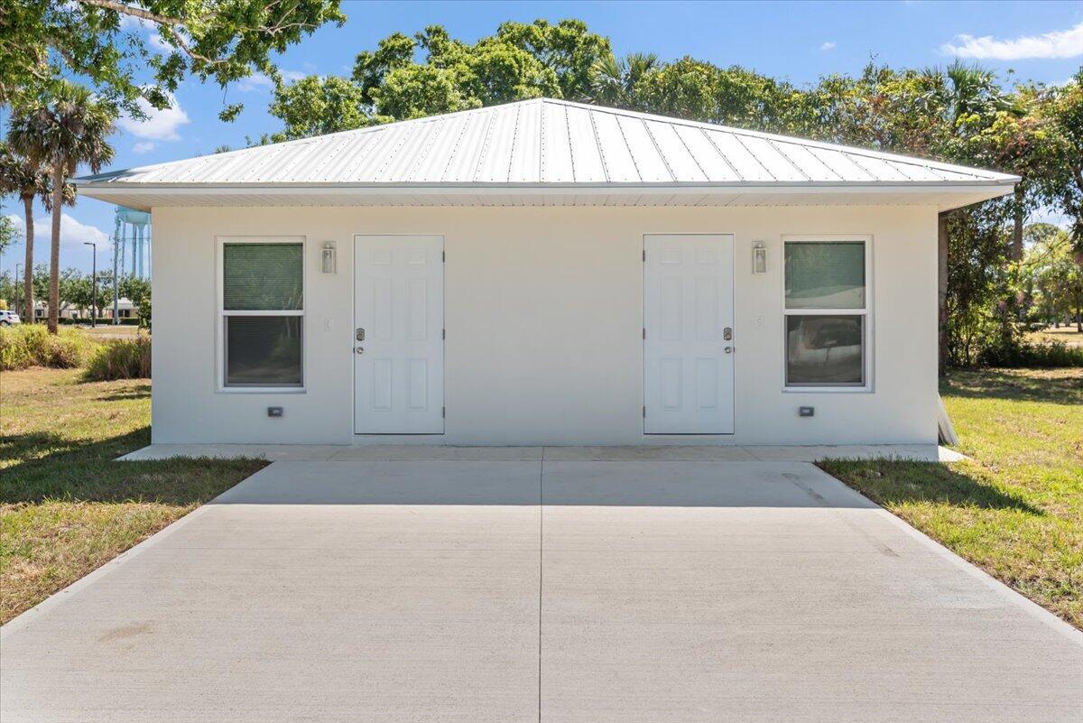 4576 30th Avenue Property Photo 1