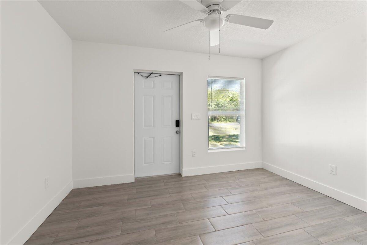 4576 30th Avenue Property Photo 15