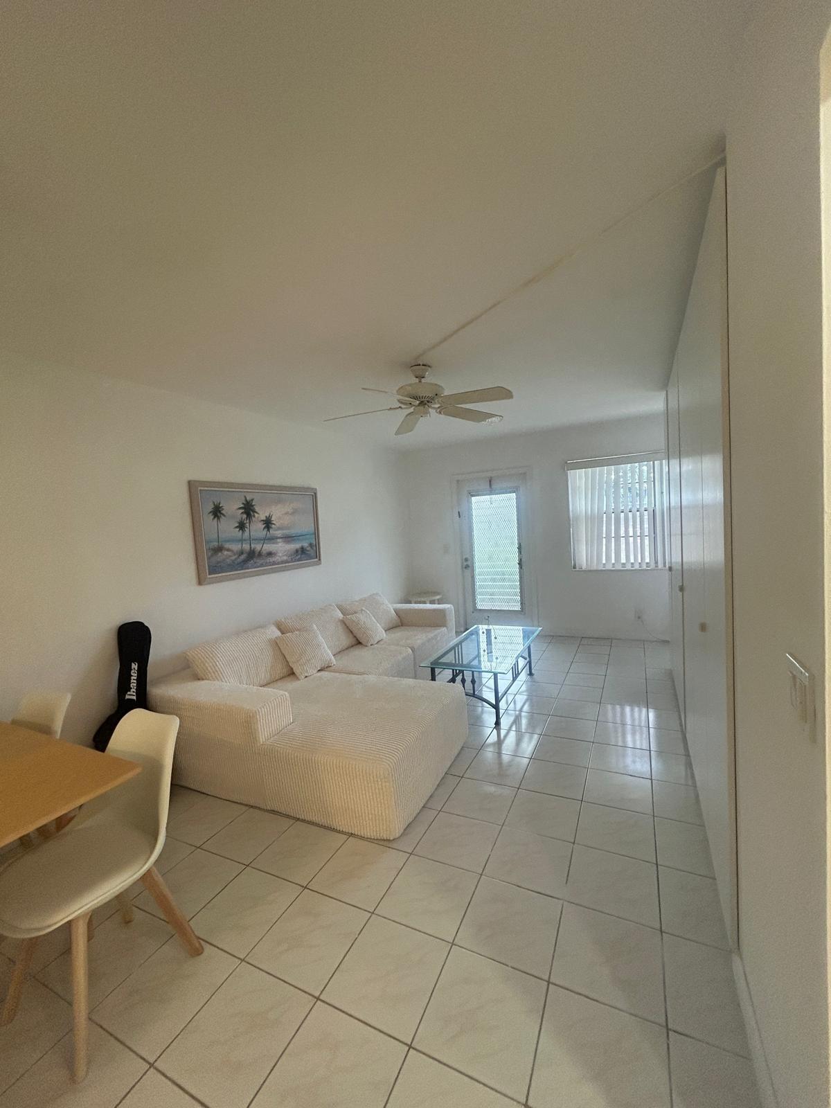 138 Markham G Property Photo 2