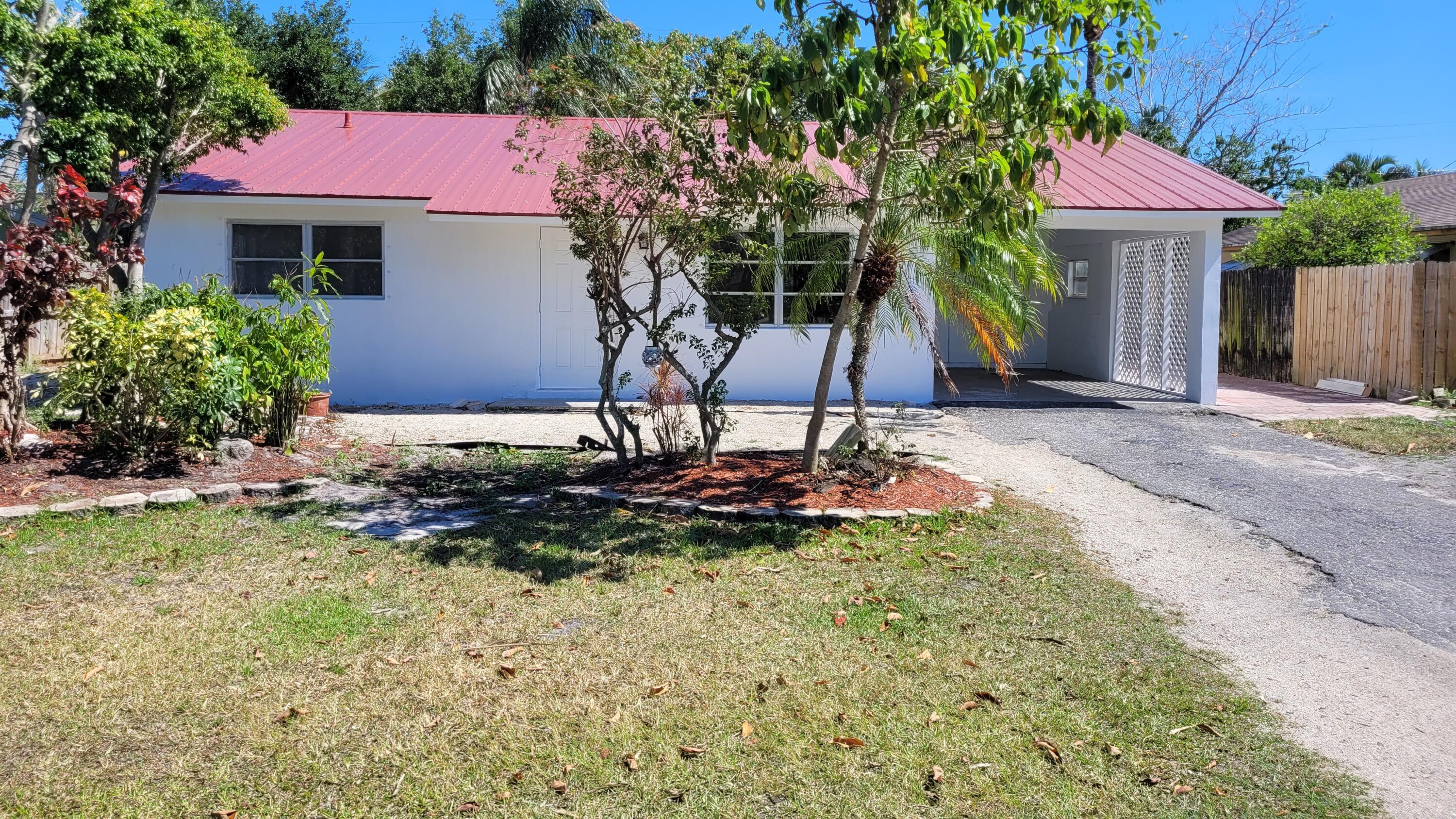 217 Reo Drive Property Photo 1