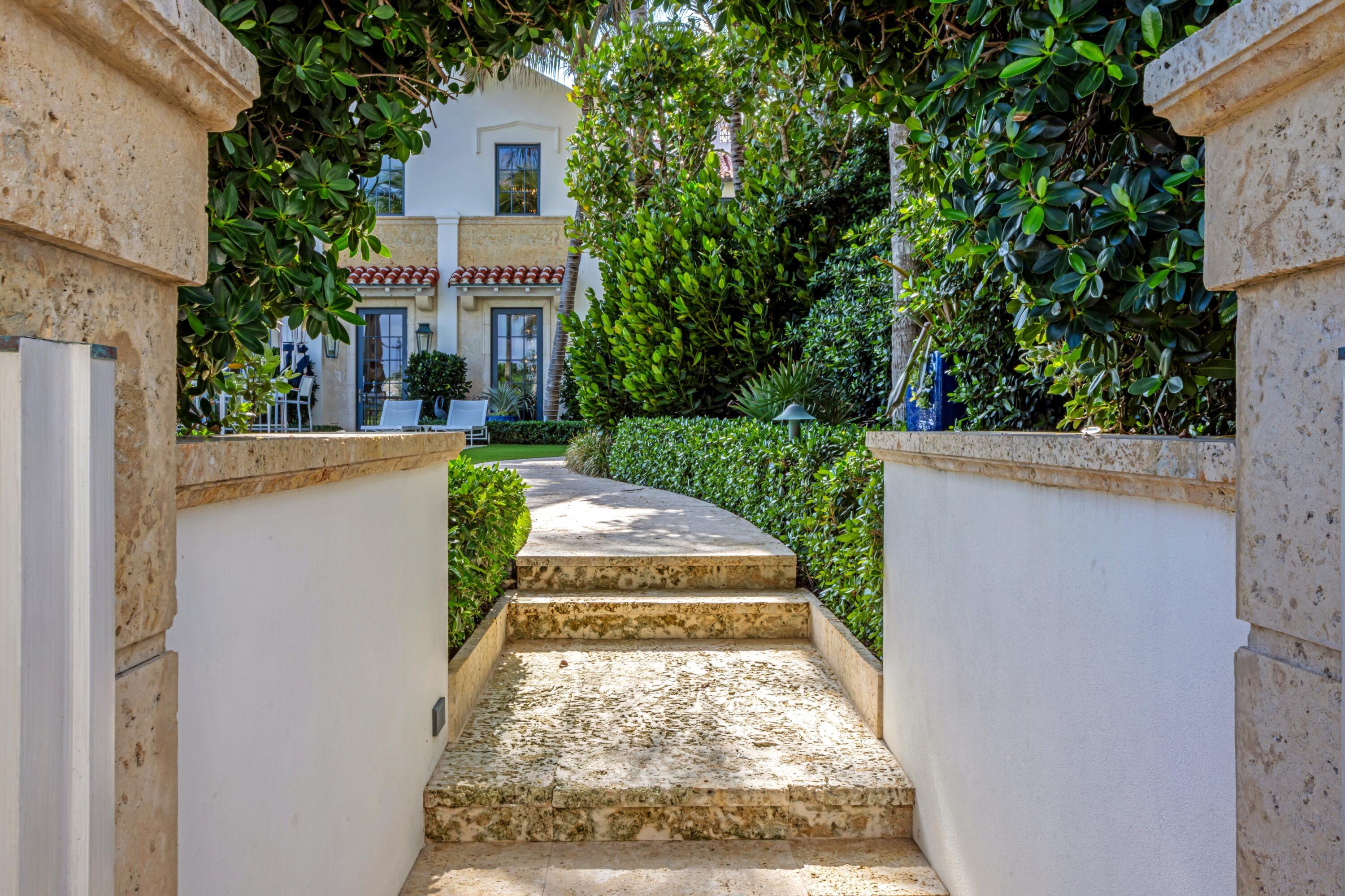 456 S Ocean Boulevard Property Photo 33