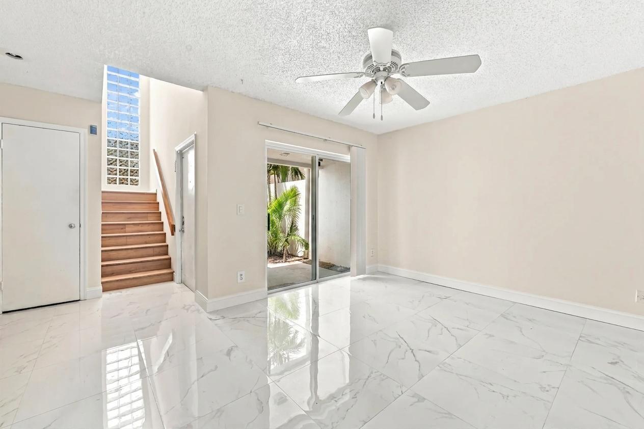 5120 Elmhurst Road A Property Photo 11