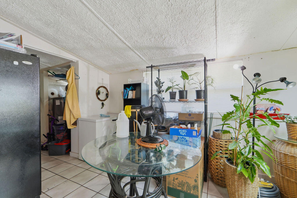 726 41st Street Property Photo 19
