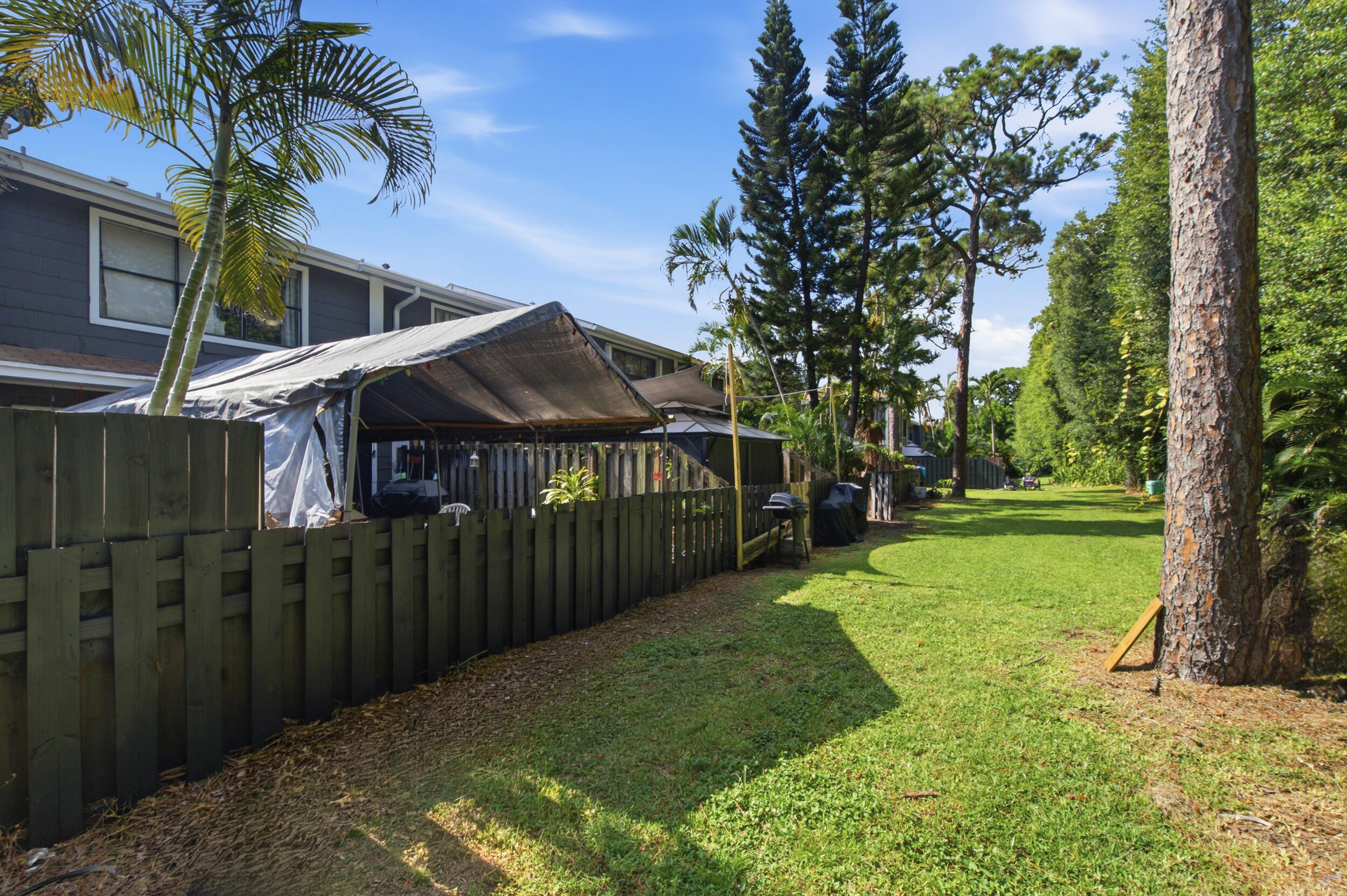 799 Hill Drive E Property Photo 29