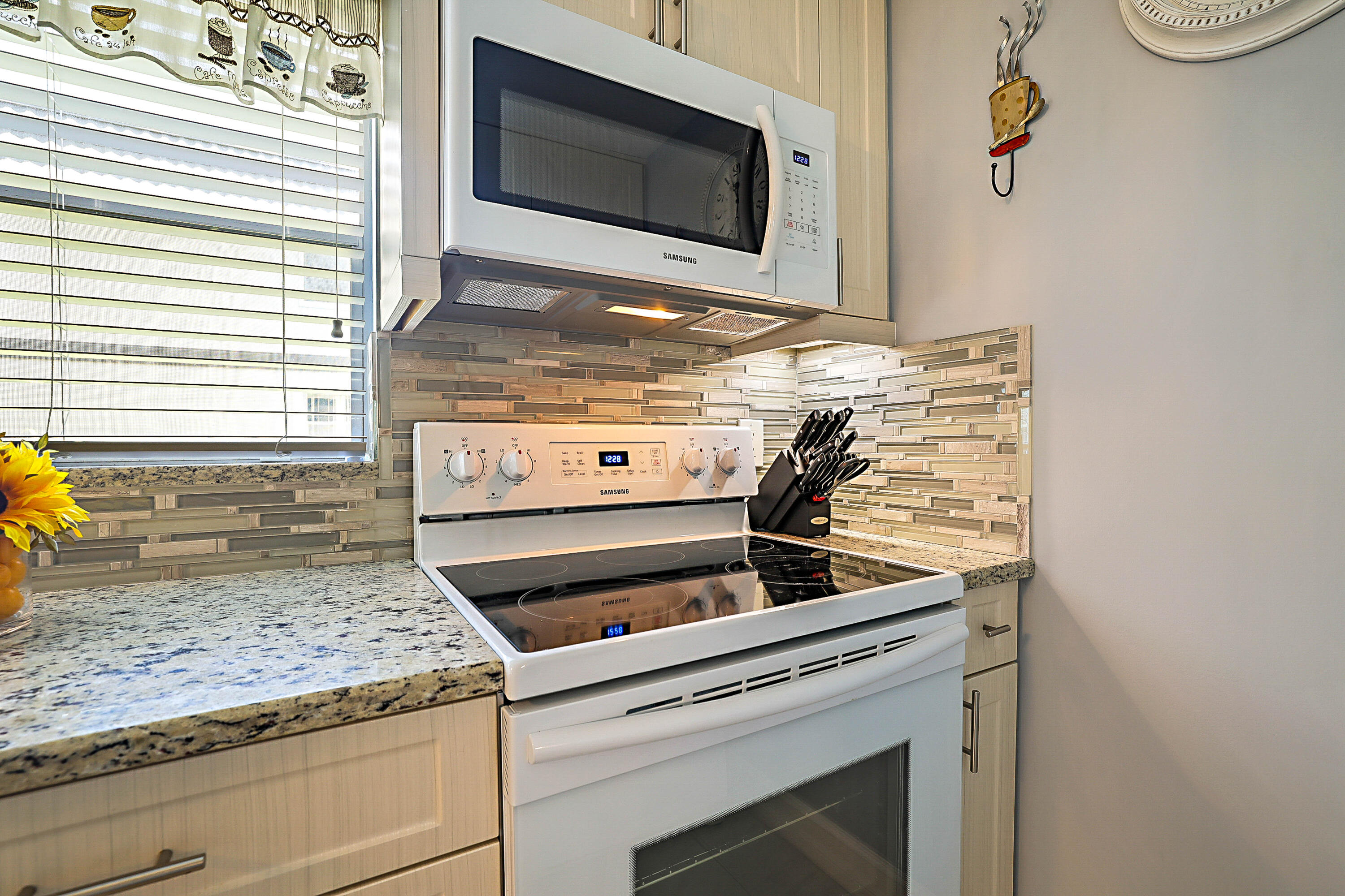 308 Saxony G Property Photo 14