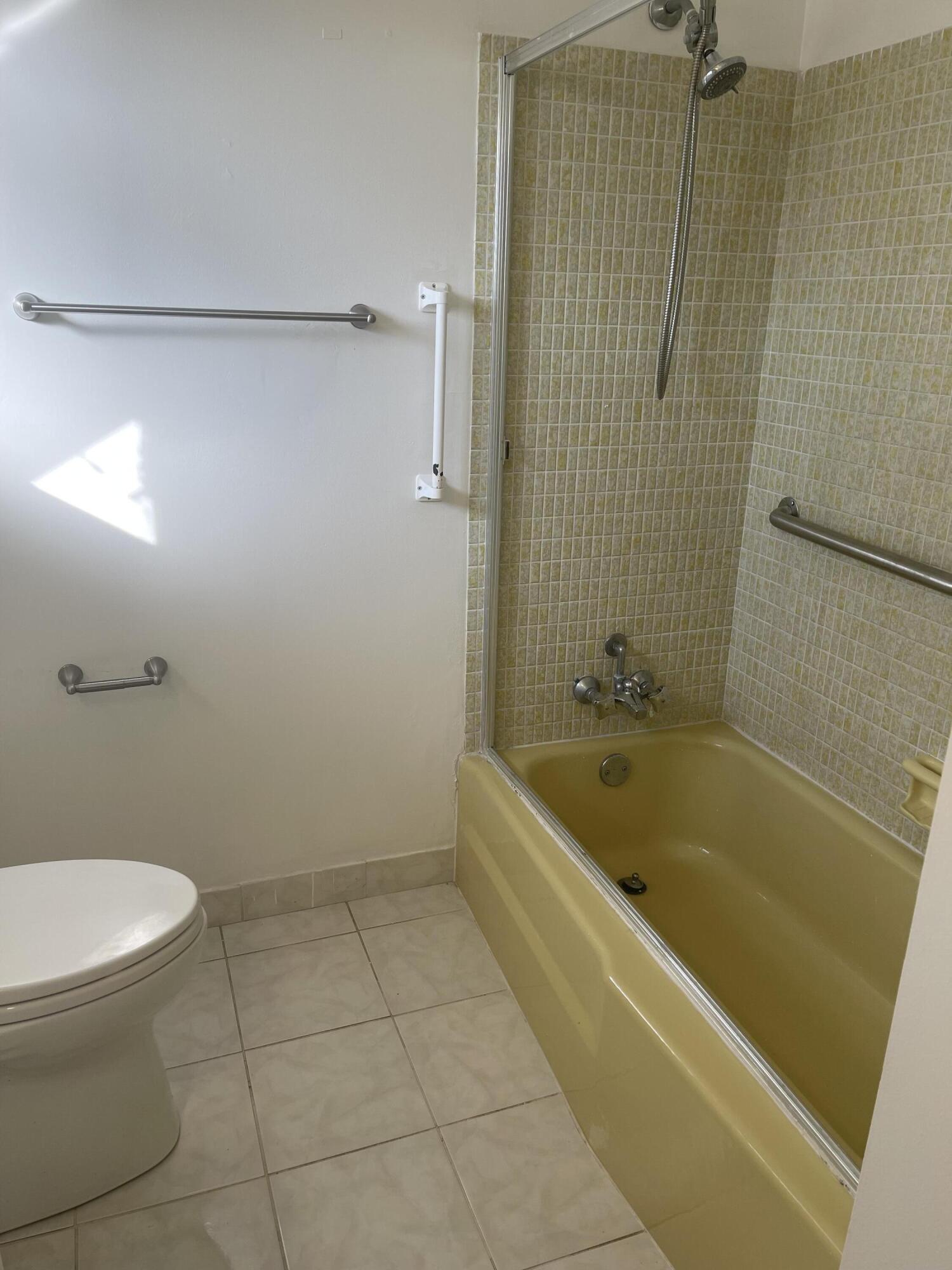 2676 Dudley Drive E B Property Photo 7