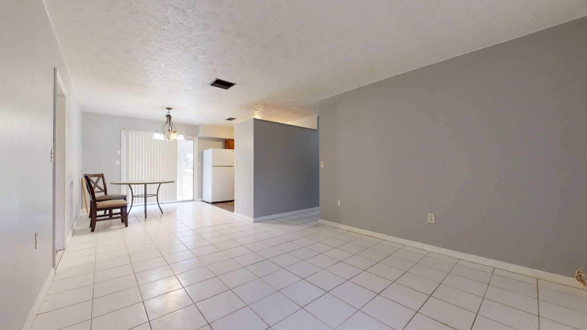 3032 Nw 35th Avenue Property Photo 6