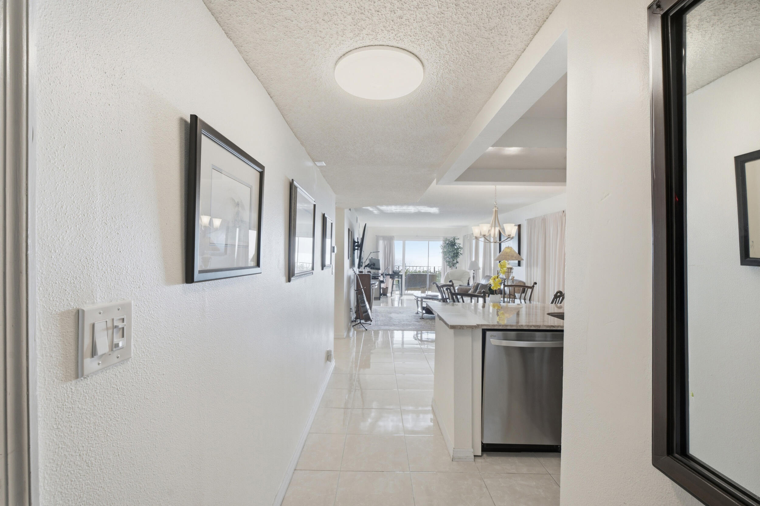 9400 S Ocean Drive 208 Property Photo 8