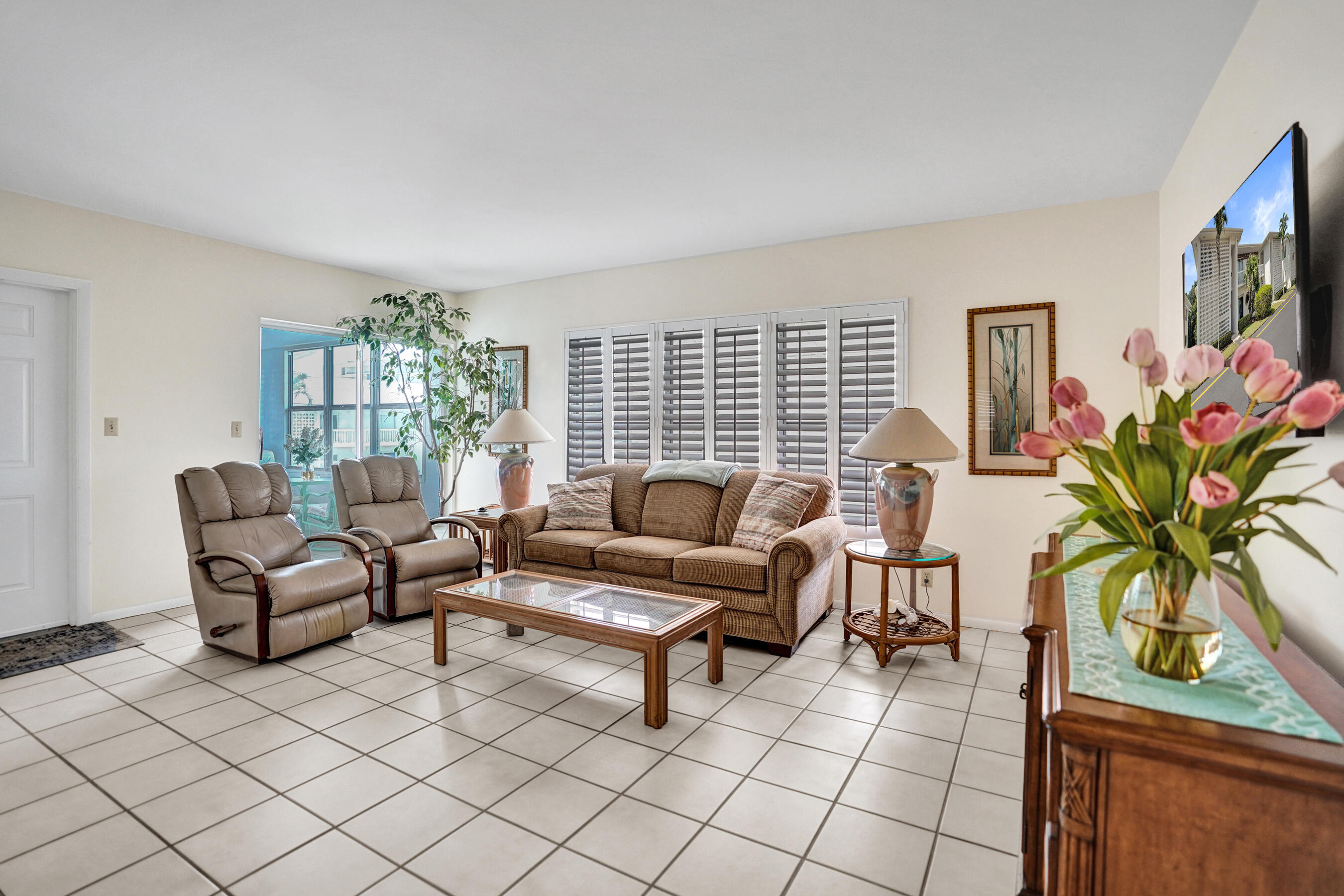 4501 S Ocean Boulevard B3 Property Photo 2