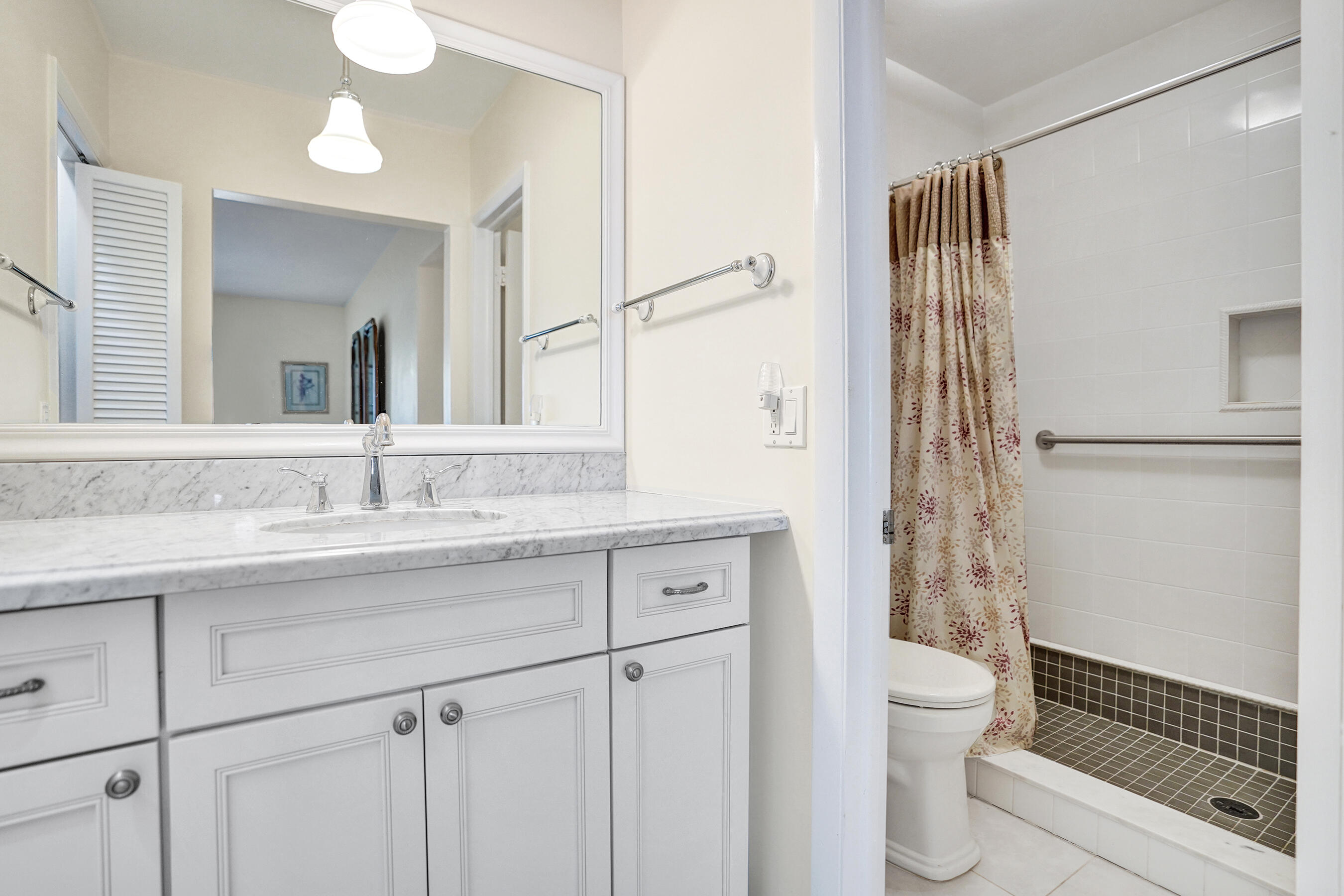 4501 S Ocean Boulevard B3 Property Photo 8