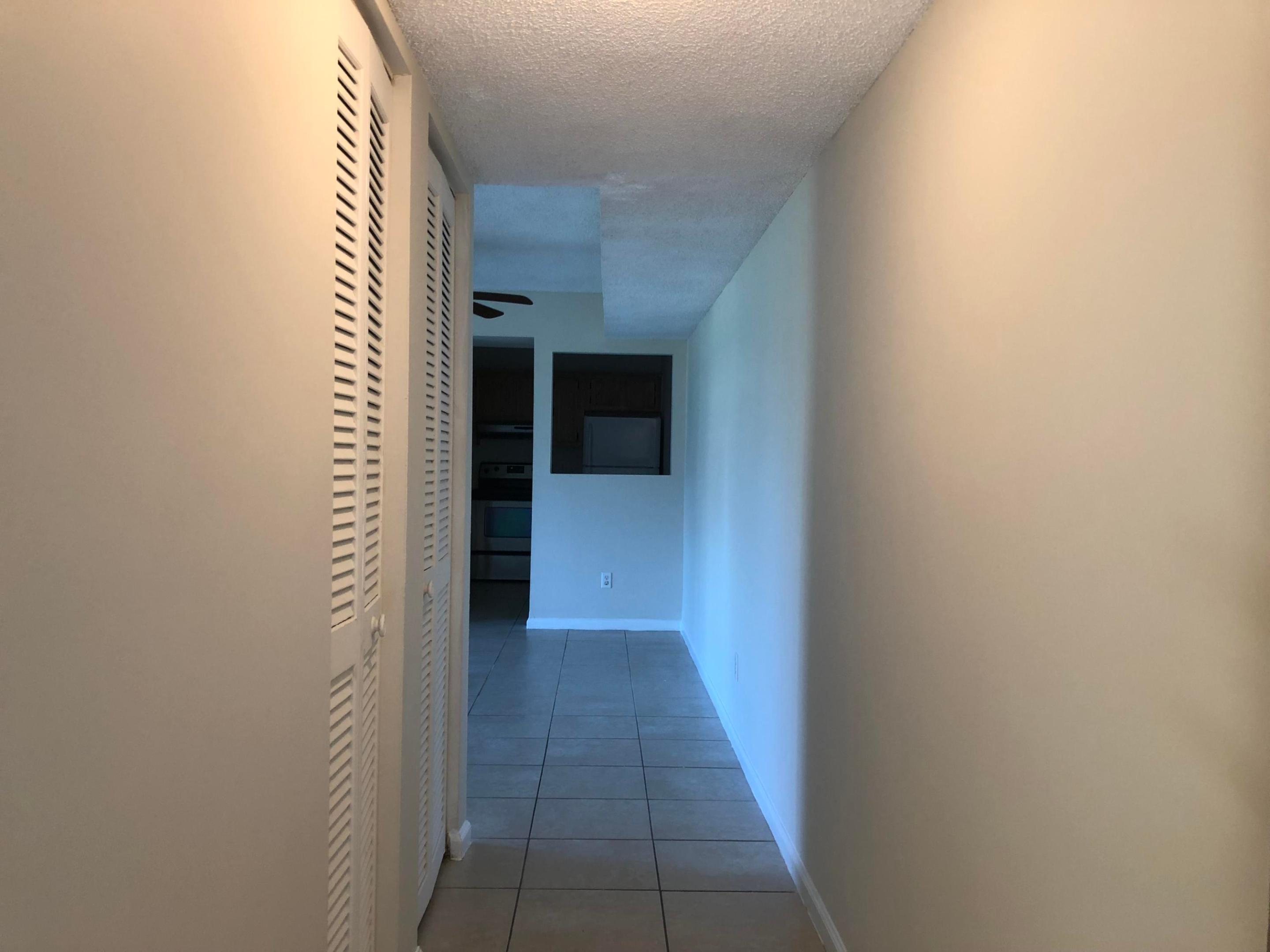 10714 Royal Palm Boulevard 4-2 Property Photo 3