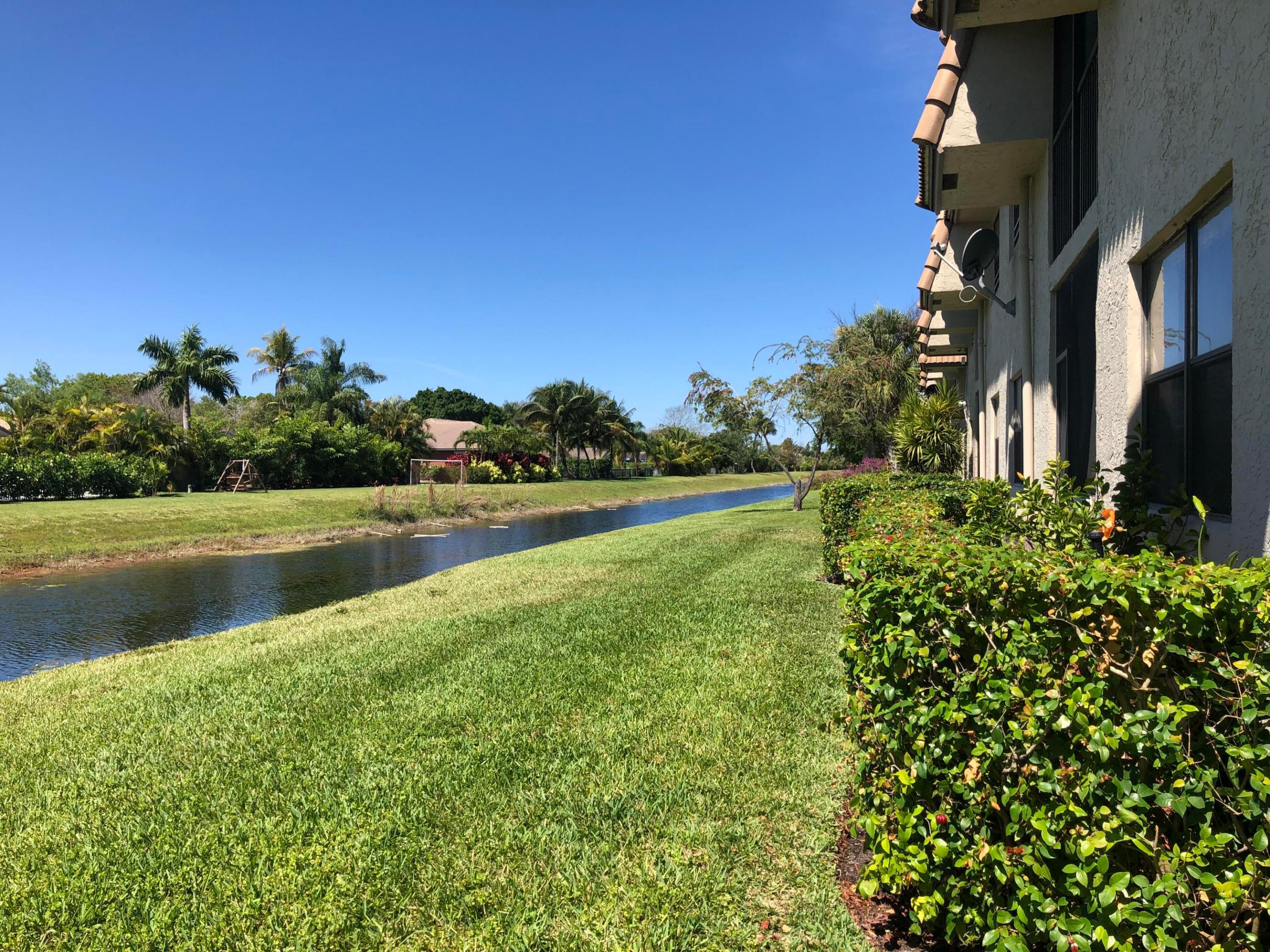 10714 Royal Palm Boulevard 4-2 Property Photo 15