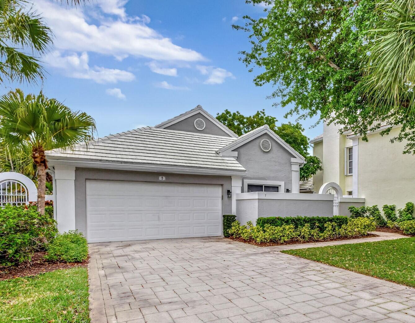 7 Wyndham Lane Property Photo 1