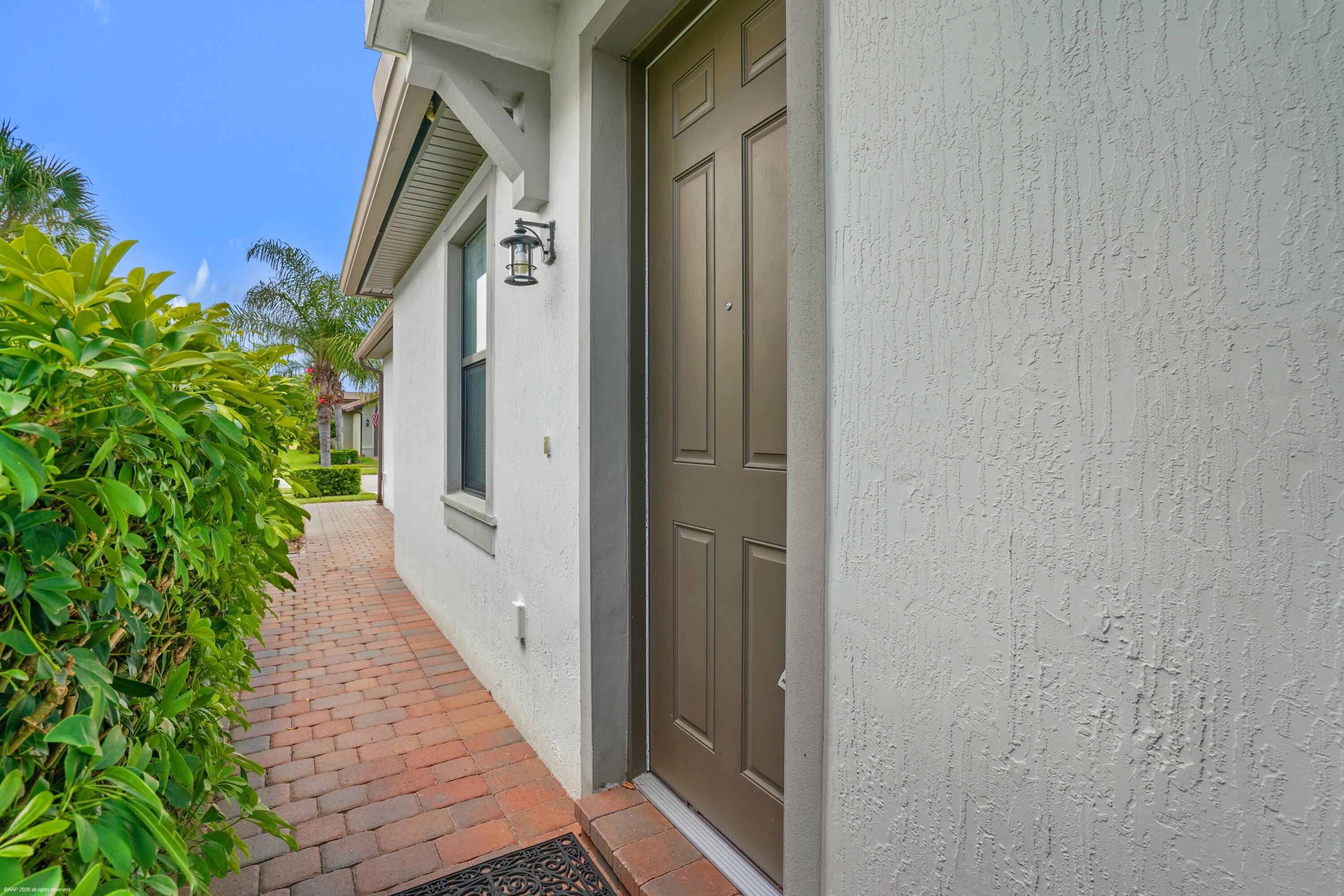 4337 Beauty Leaf Circle Property Photo 4