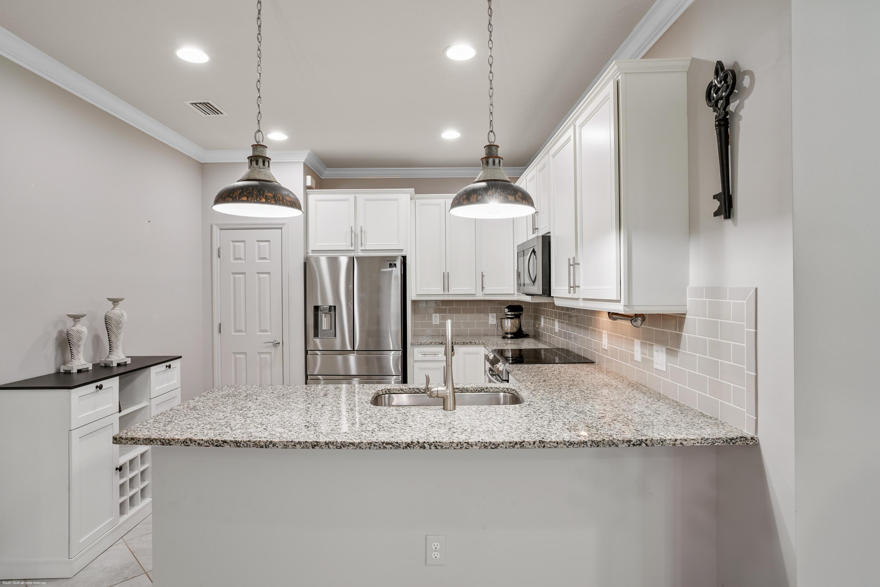4337 Beauty Leaf Circle Property Photo 10