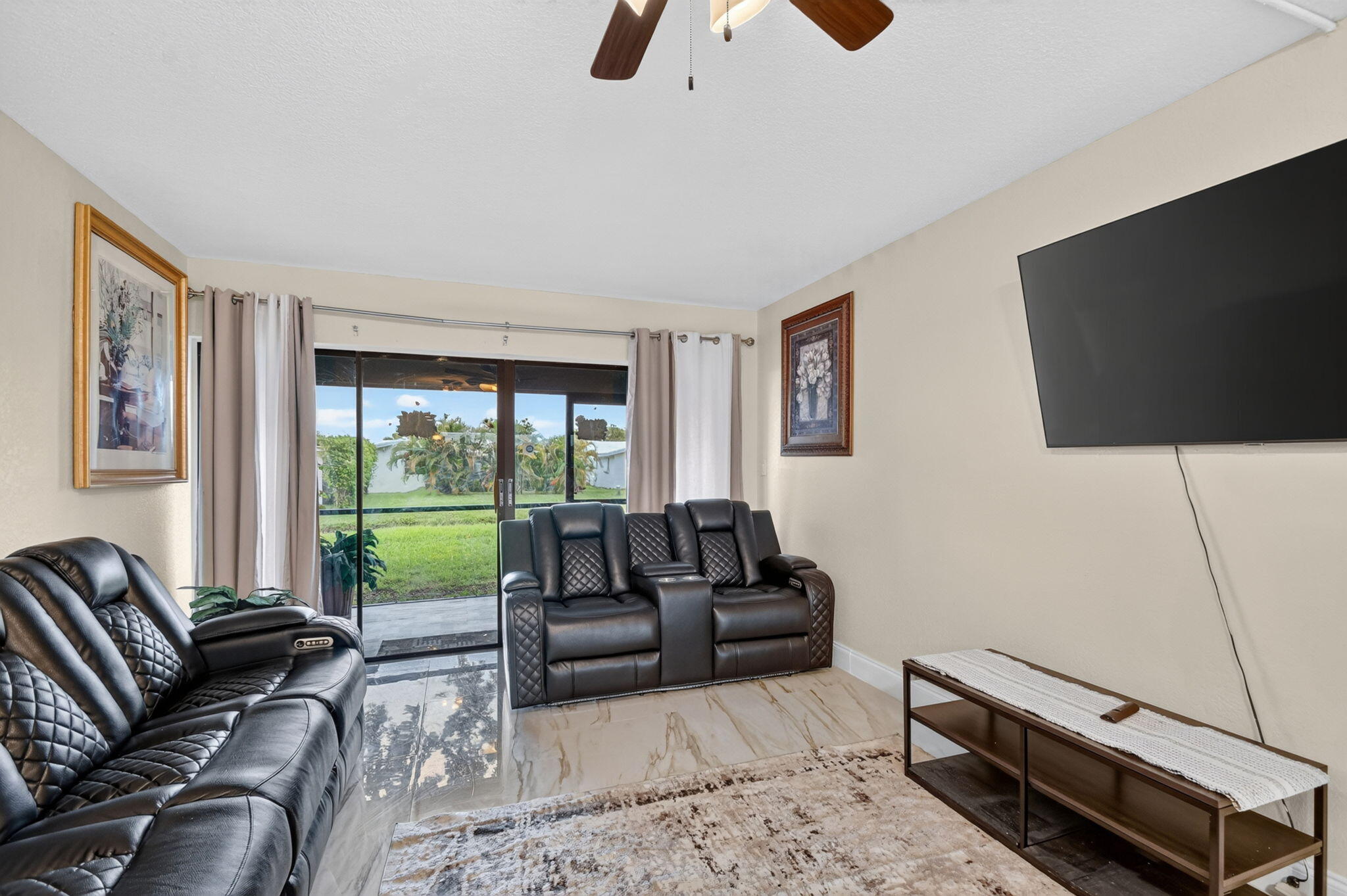 2101 W Woolbright Road J107 Property Photo 13