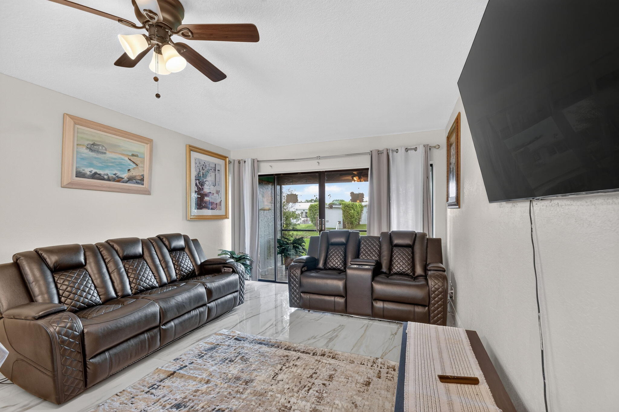 2101 W Woolbright Road J107 Property Photo 14