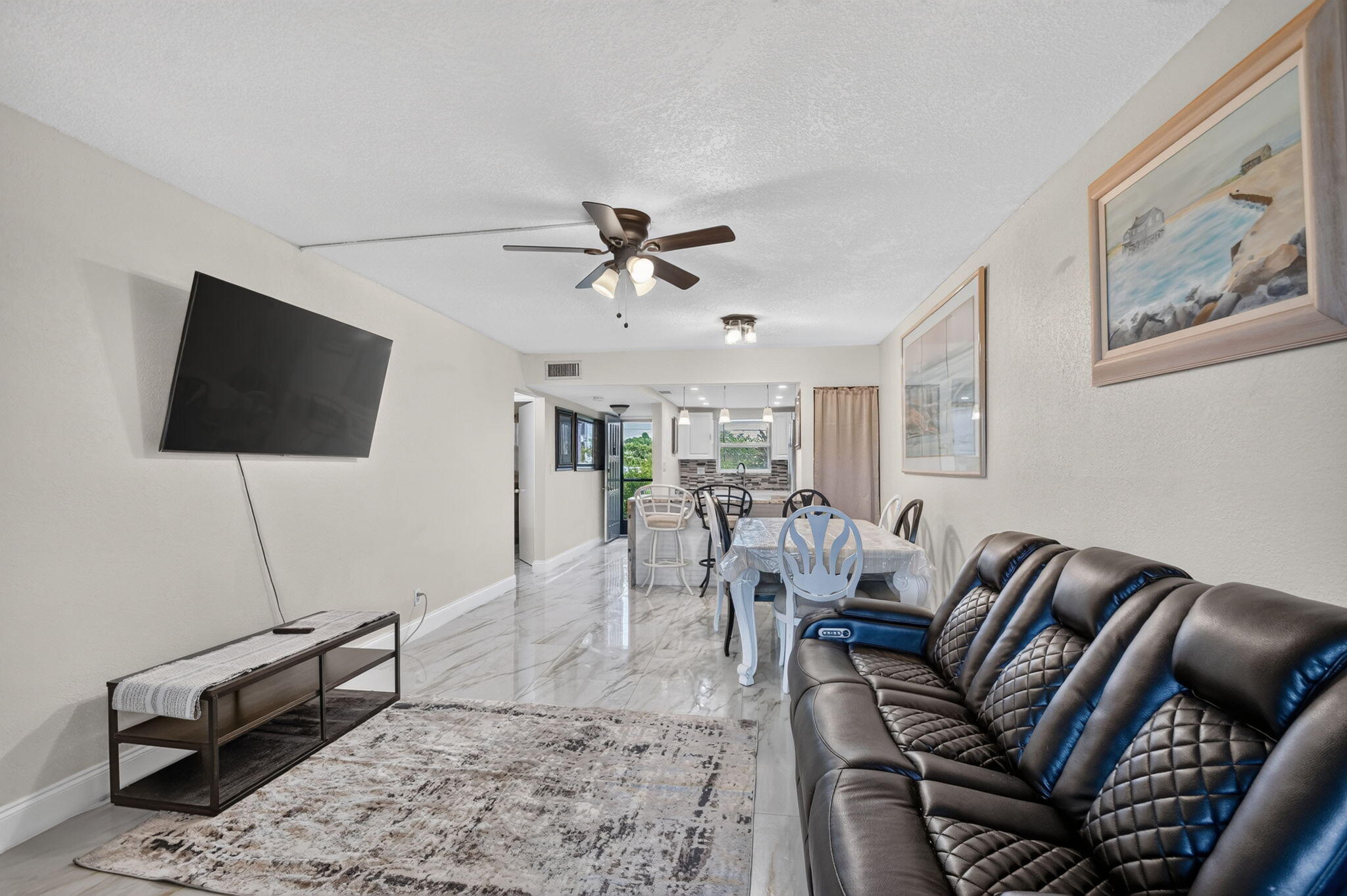 2101 W Woolbright Road J107 Property Photo 16