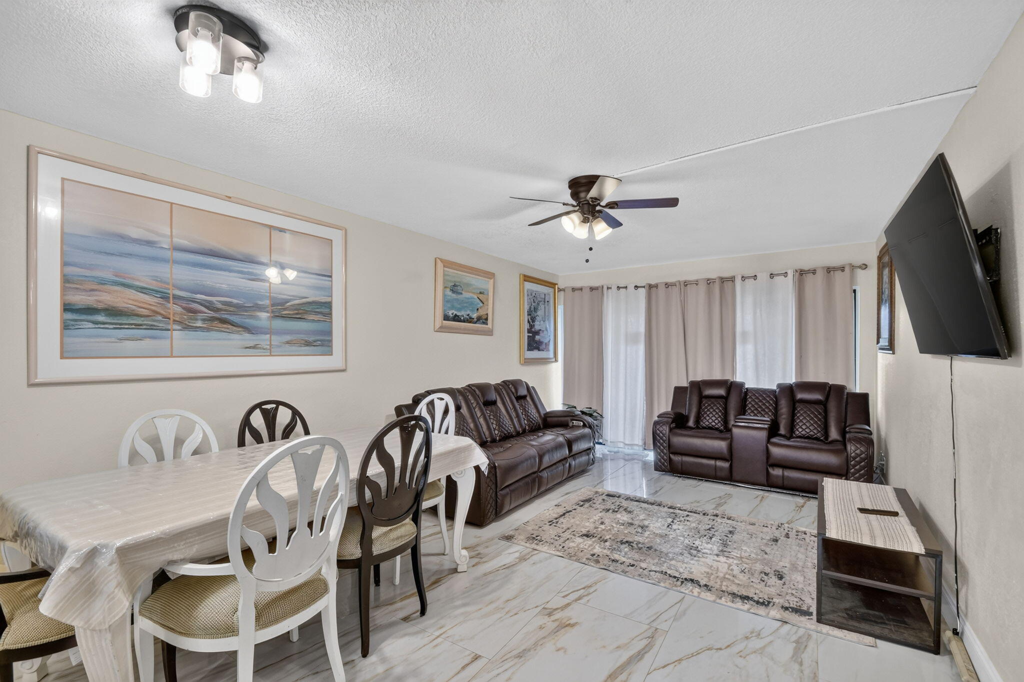 2101 W Woolbright Road J107 Property Photo 17