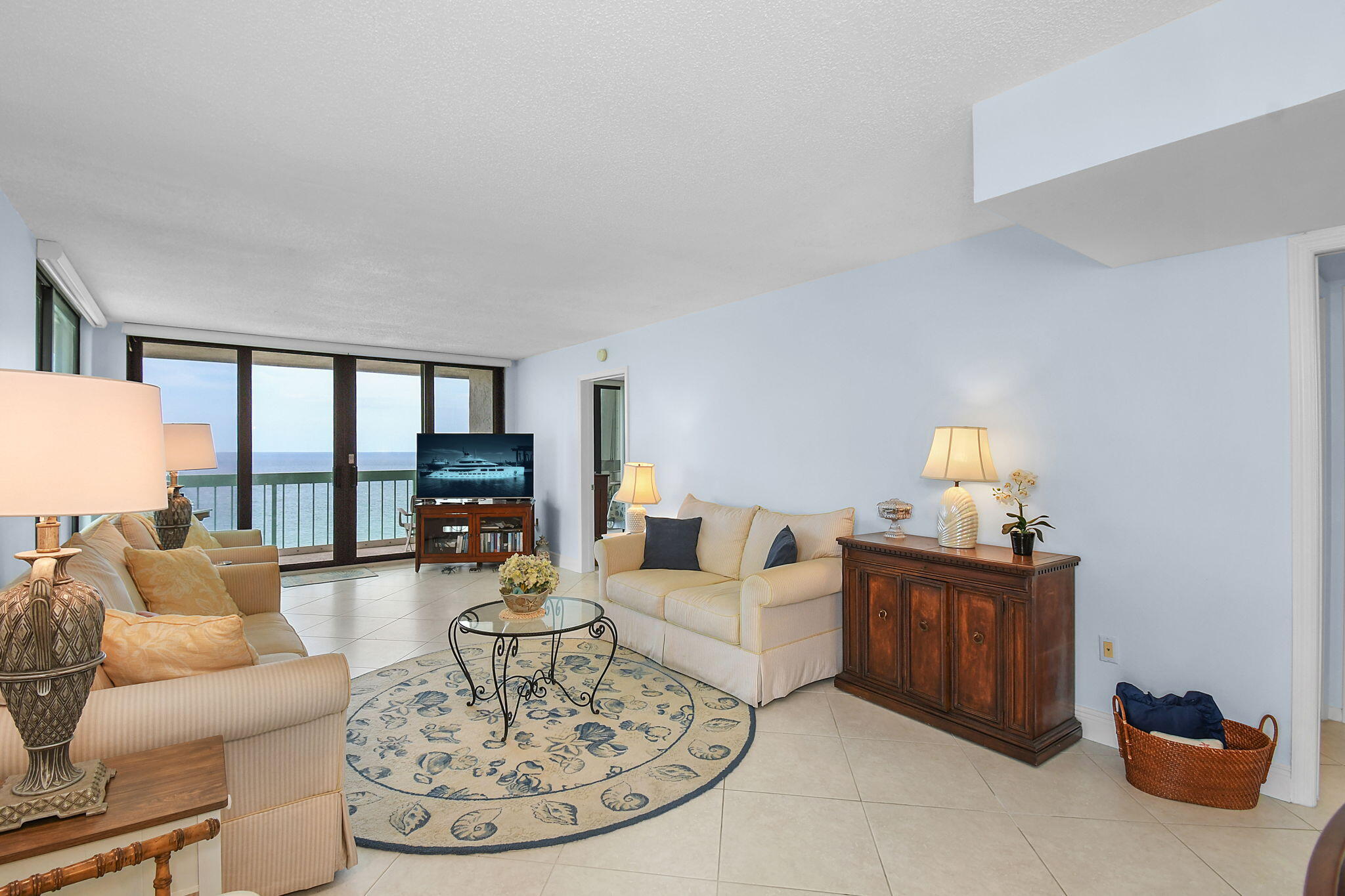 9940 S Ocean Drive 1101 Property Photo 4