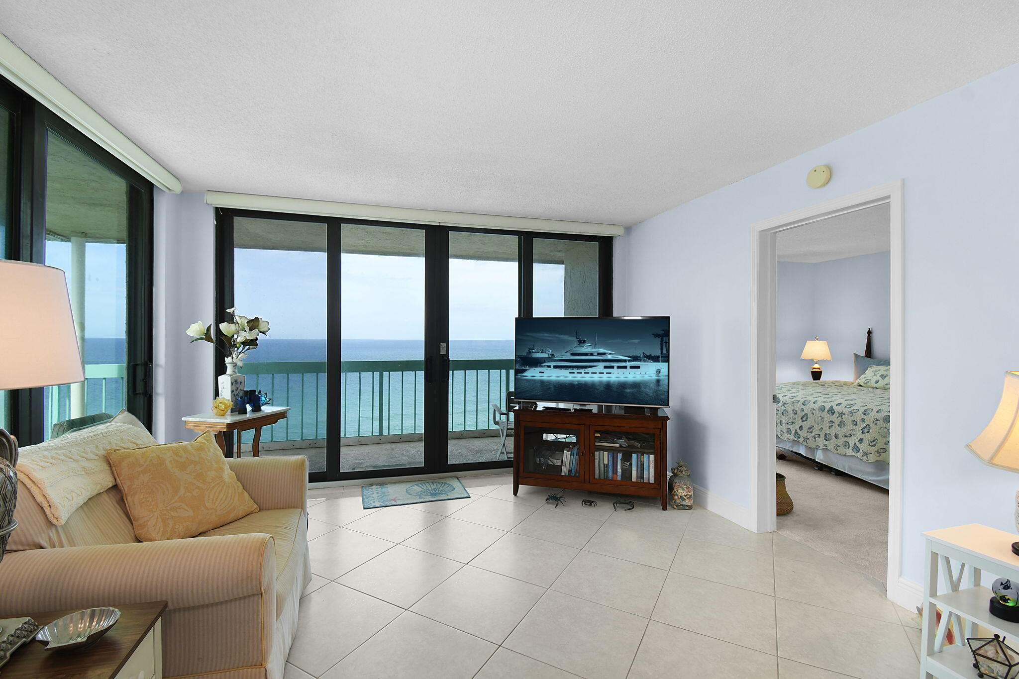 9940 S Ocean Drive 1101 Property Photo 8