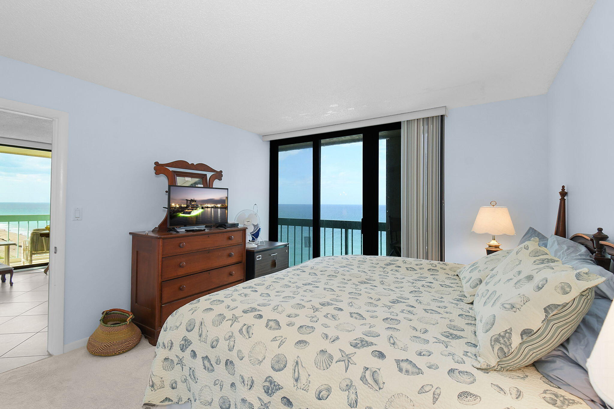 9940 S Ocean Drive 1101 Property Photo 15