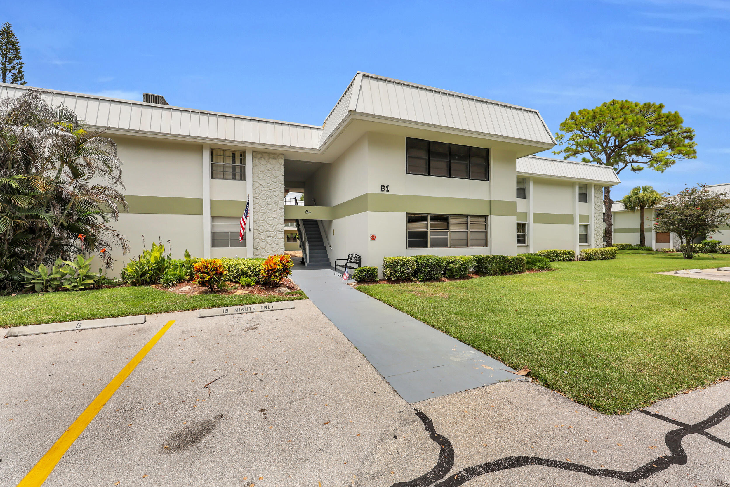 2302 Sunrise Boulevard Blg 1, 209 Property Photo 1