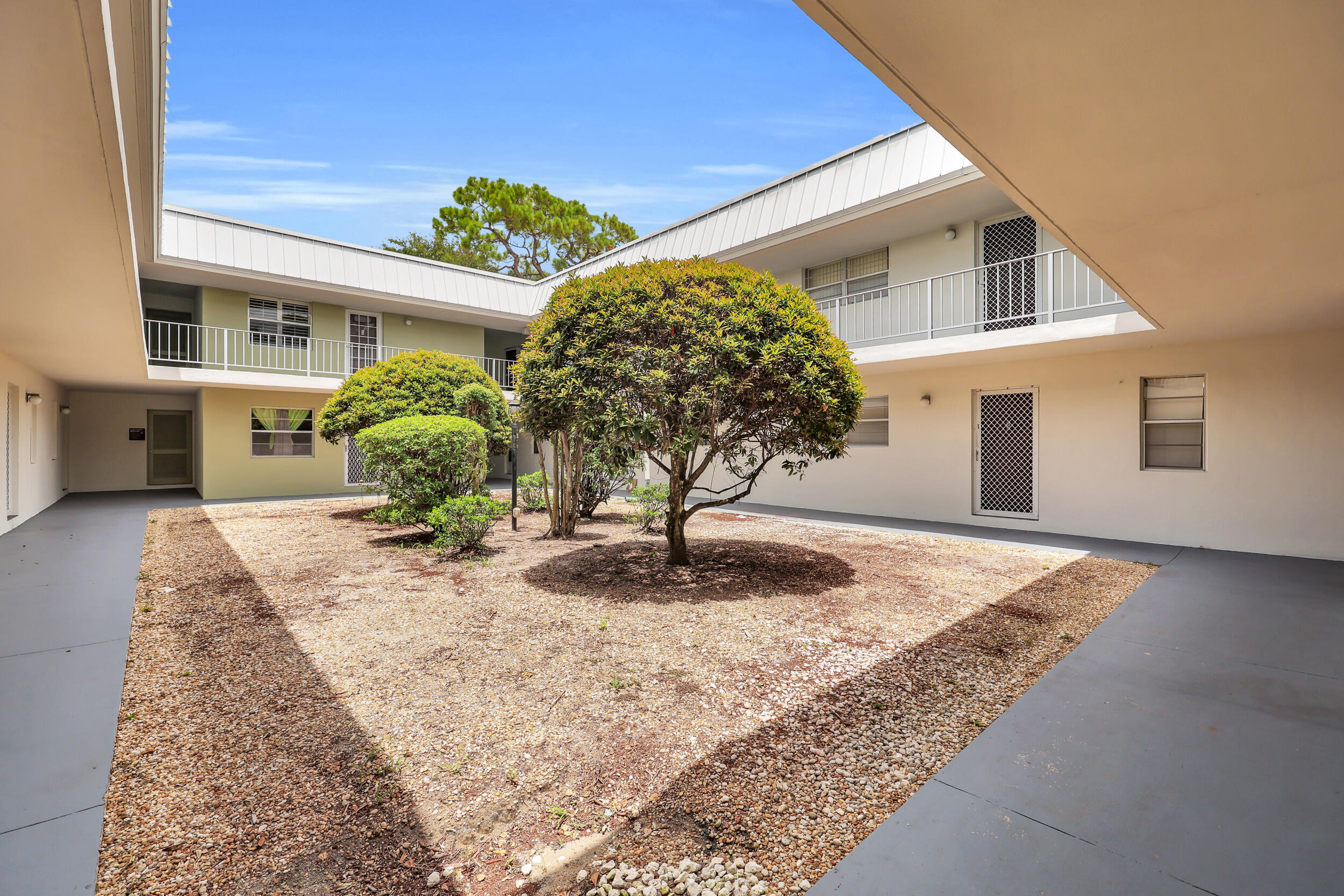2302 Sunrise Boulevard Blg 1, 209 Property Photo 2