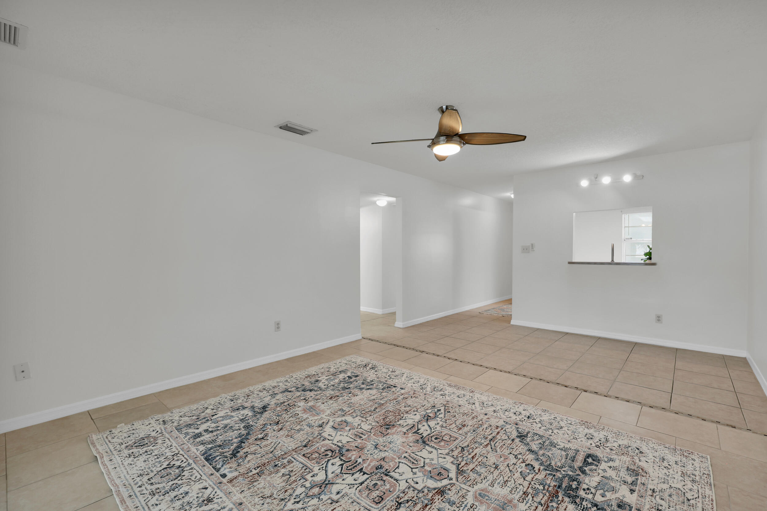 2302 Sunrise Boulevard Blg 1, 209 Property Photo 10
