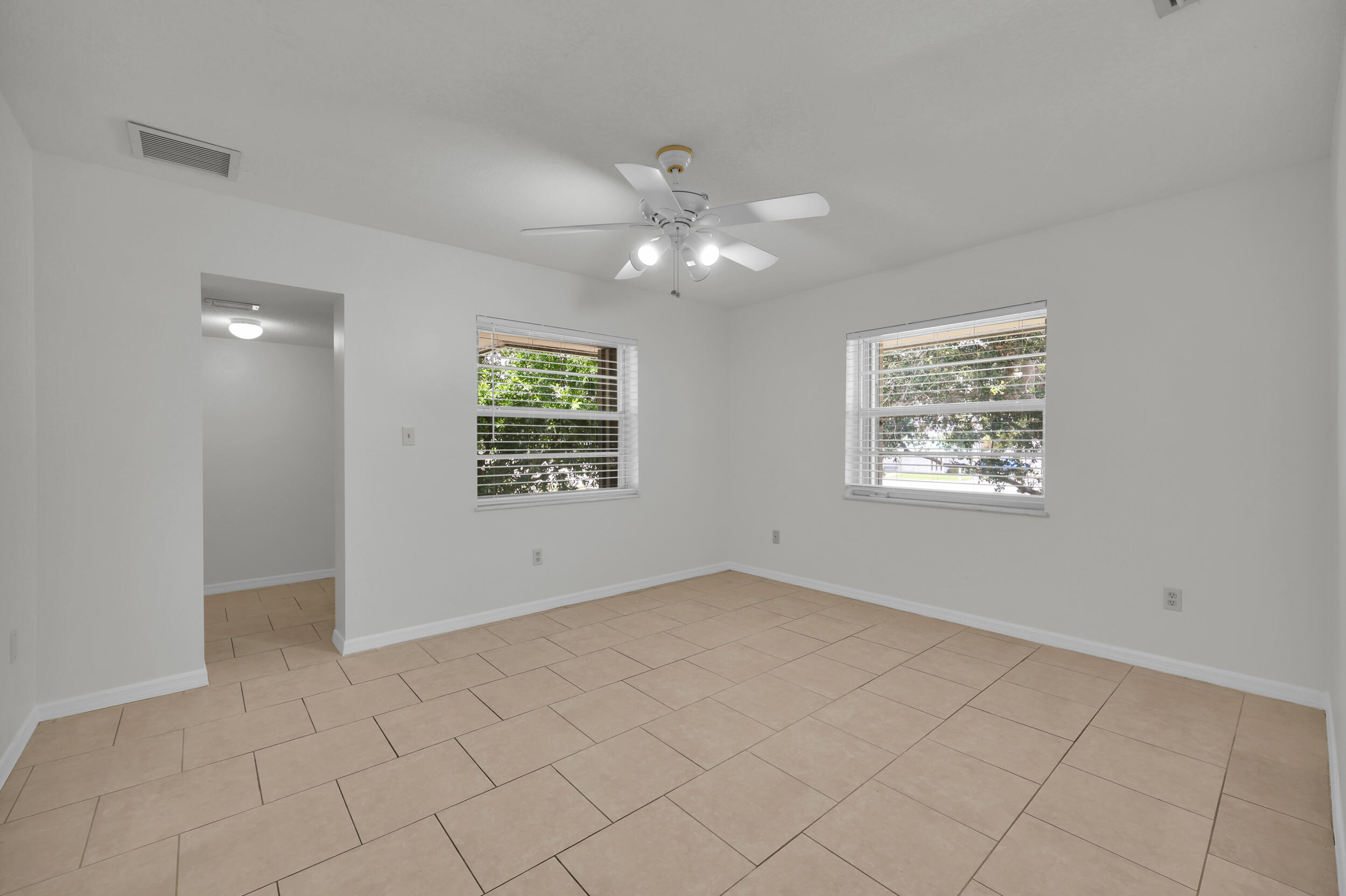 2302 Sunrise Boulevard Blg 1, 209 Property Photo 15