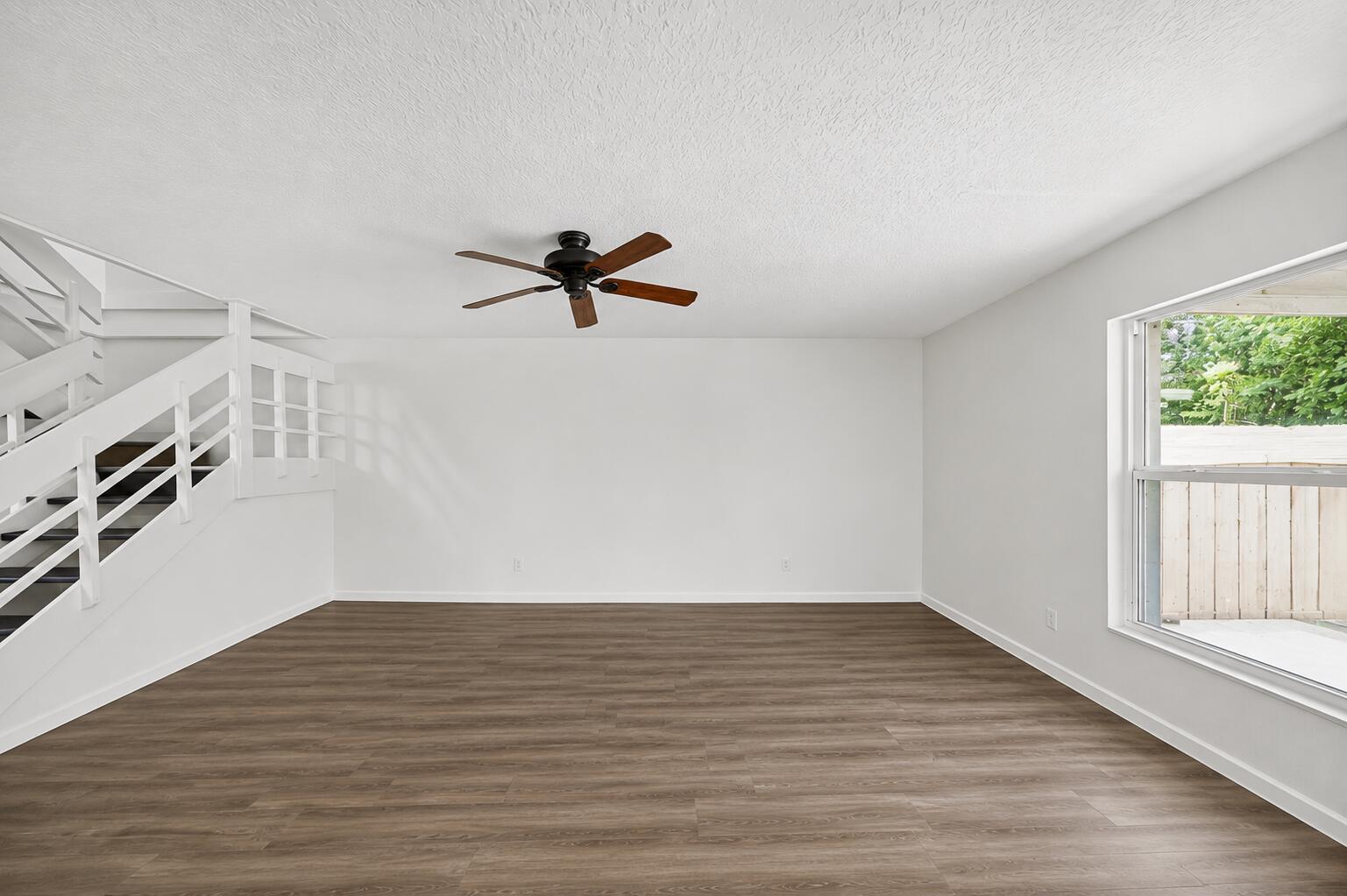 292 Sunshine Drive 292 Property Photo 6