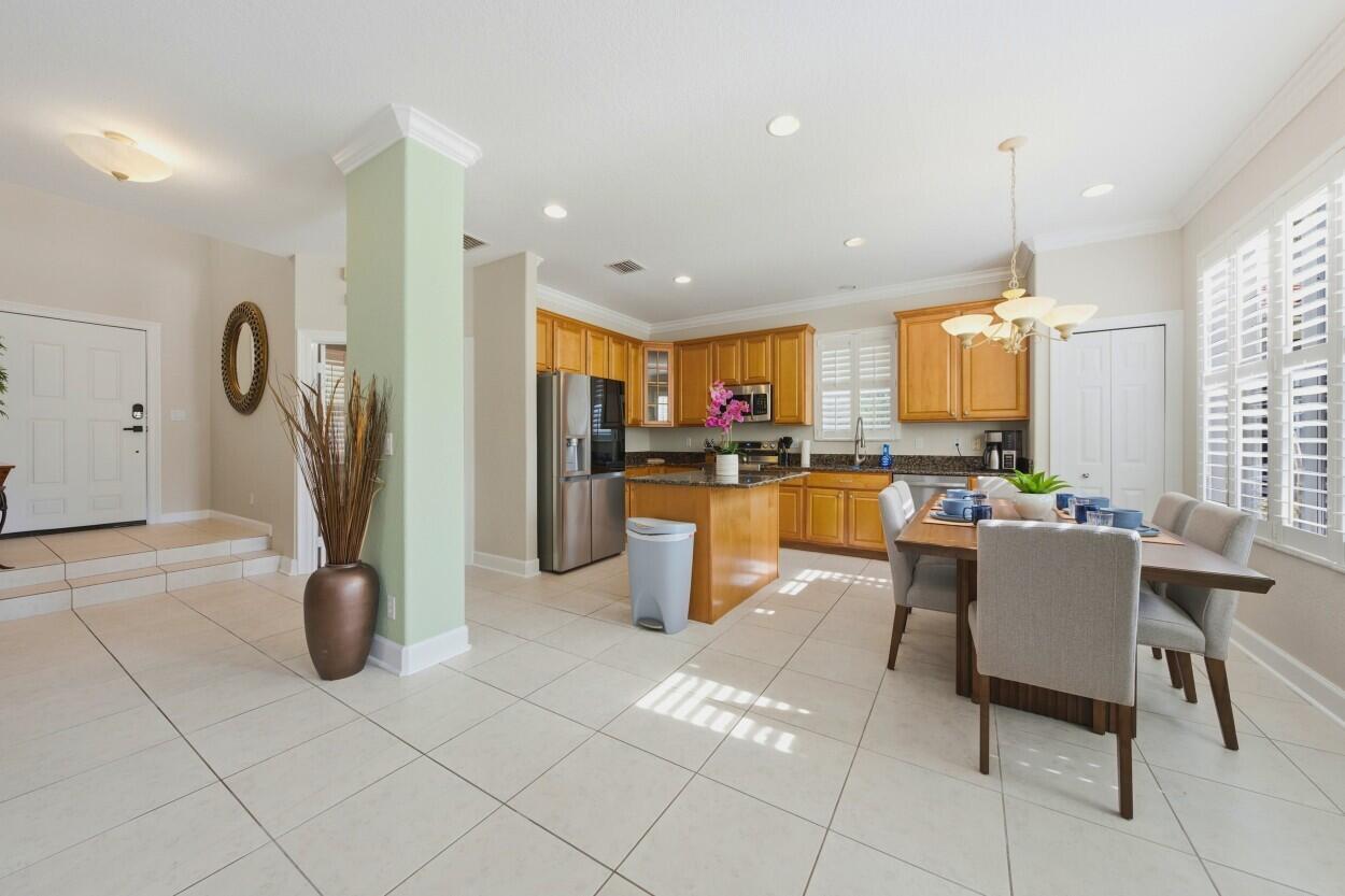 8212 Calterra Drive Property Photo 15