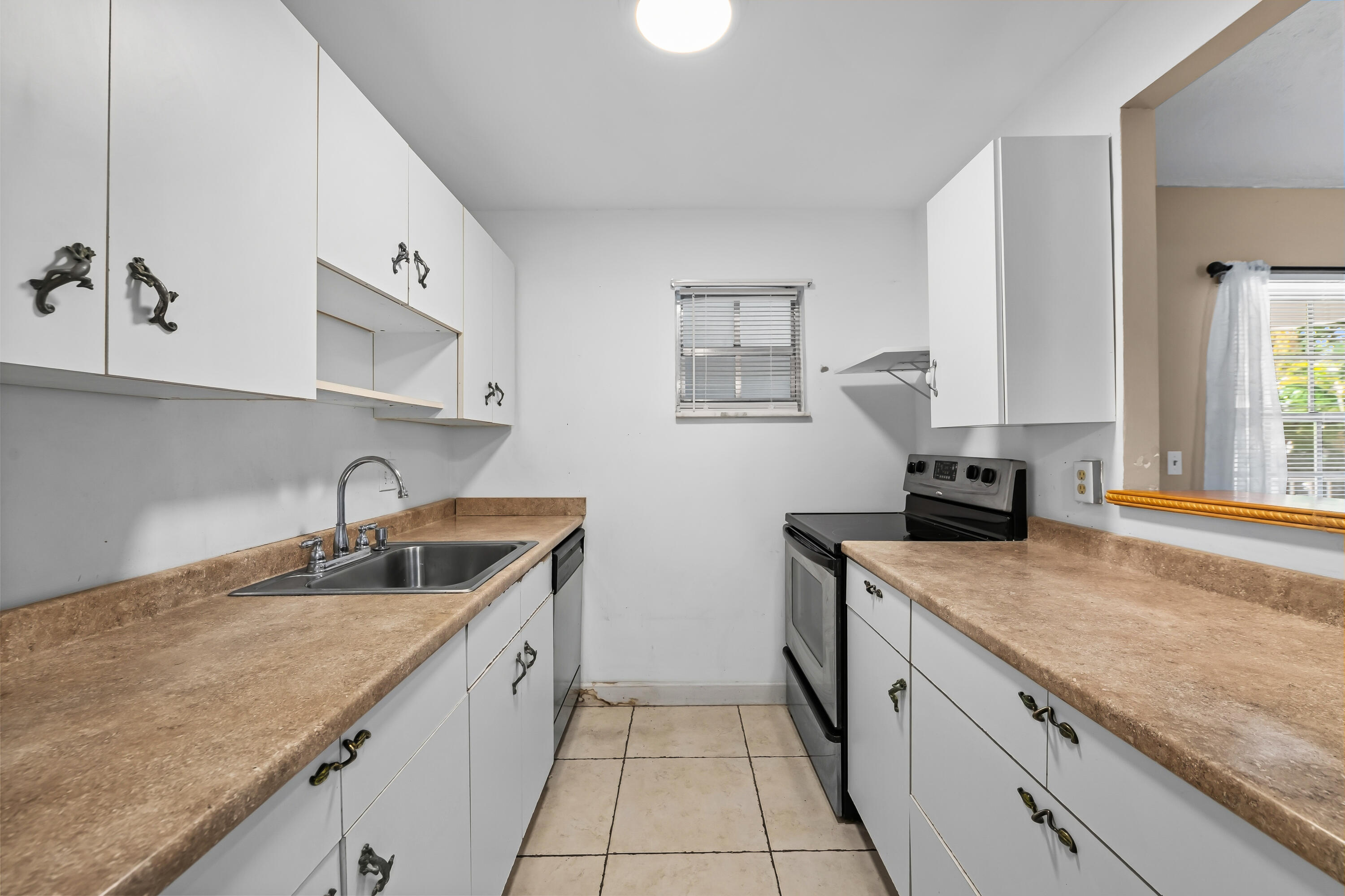 1407 Ne 56th Street 209 Property Photo 4