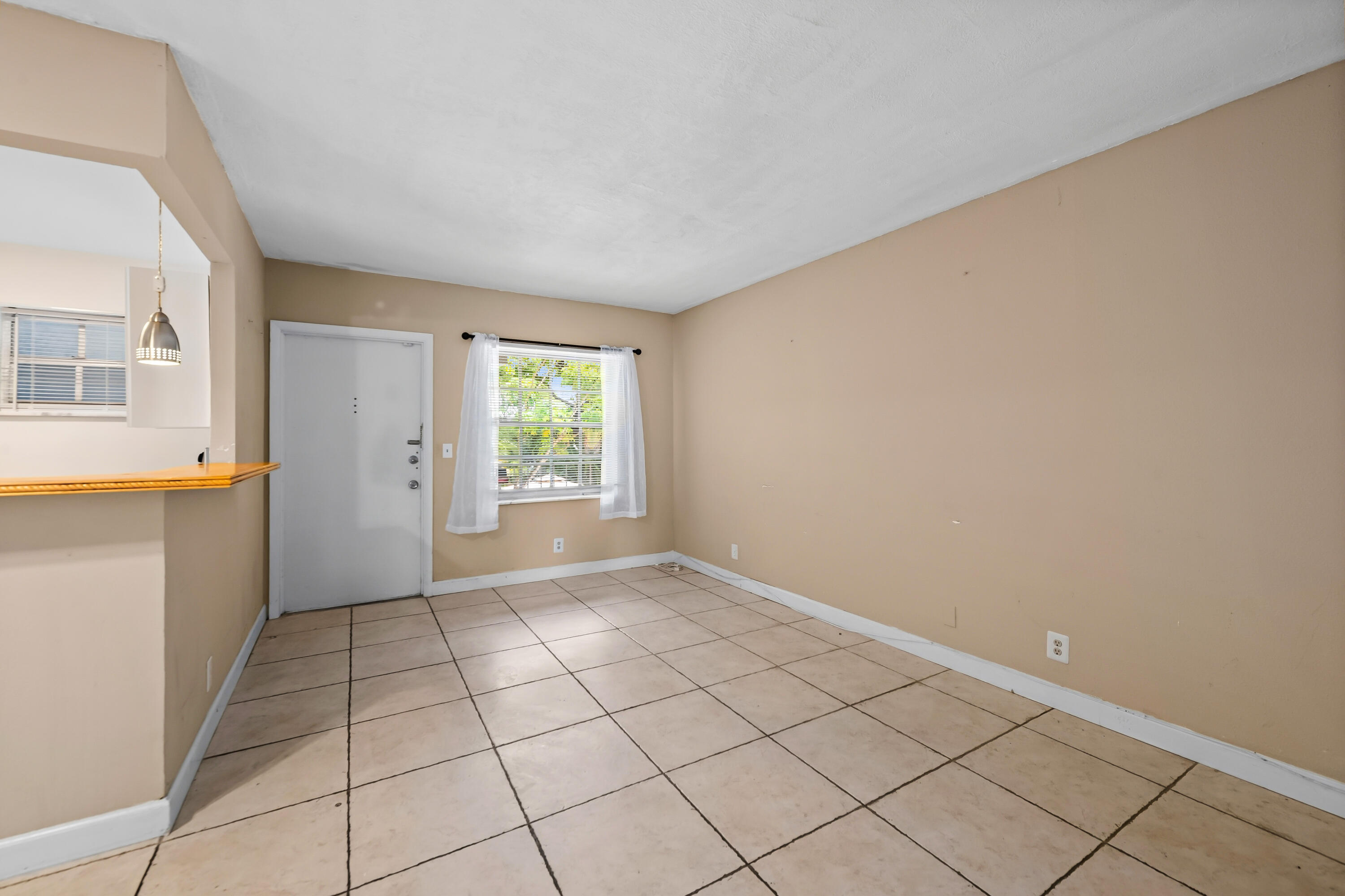 1407 Ne 56th Street 209 Property Photo 9