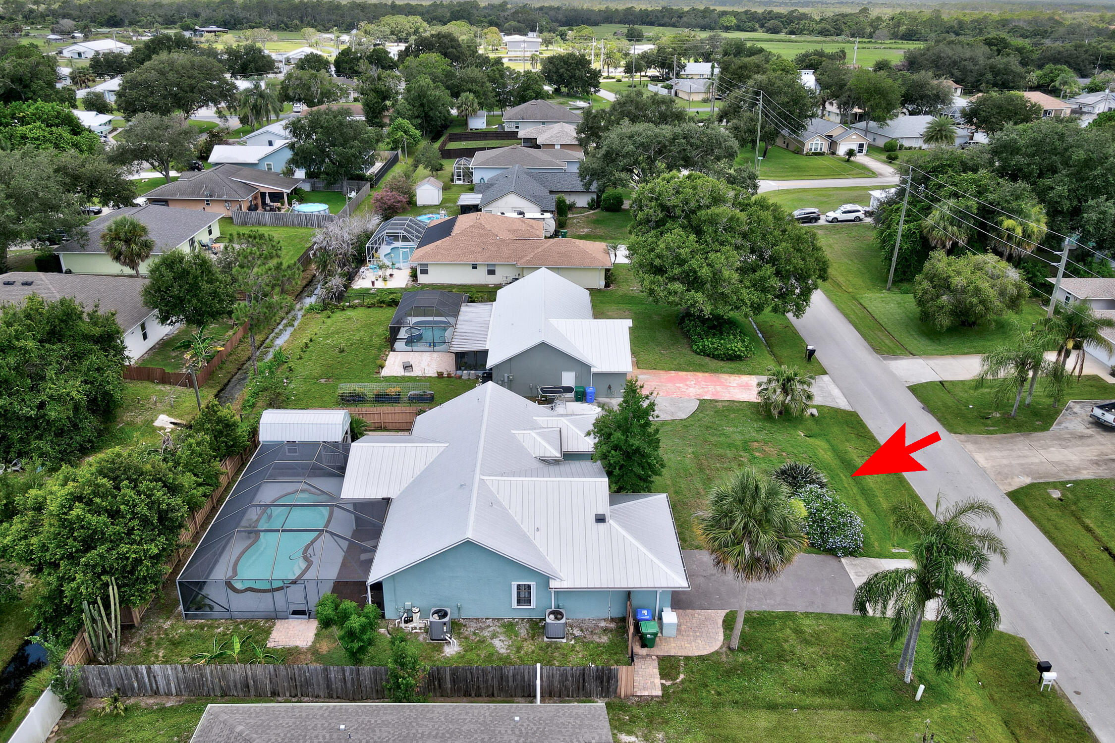 843 Vocelle Avenue Property Photo 3