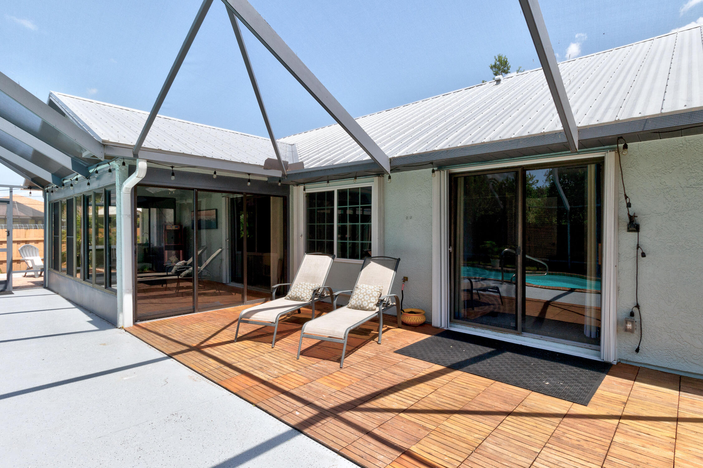 843 Vocelle Avenue Property Photo 33