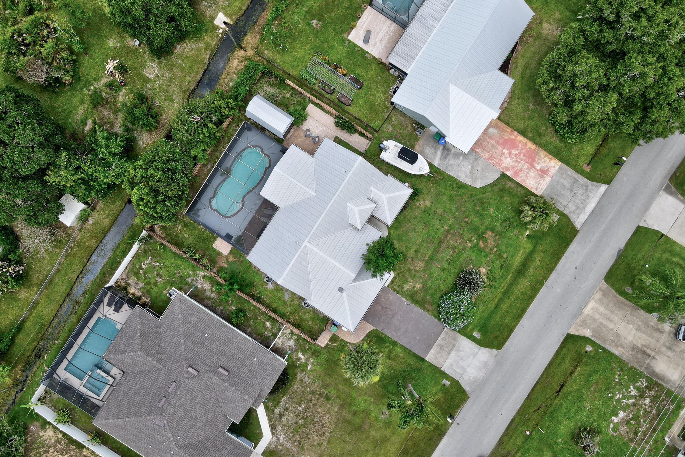 843 Vocelle Avenue Property Photo 42