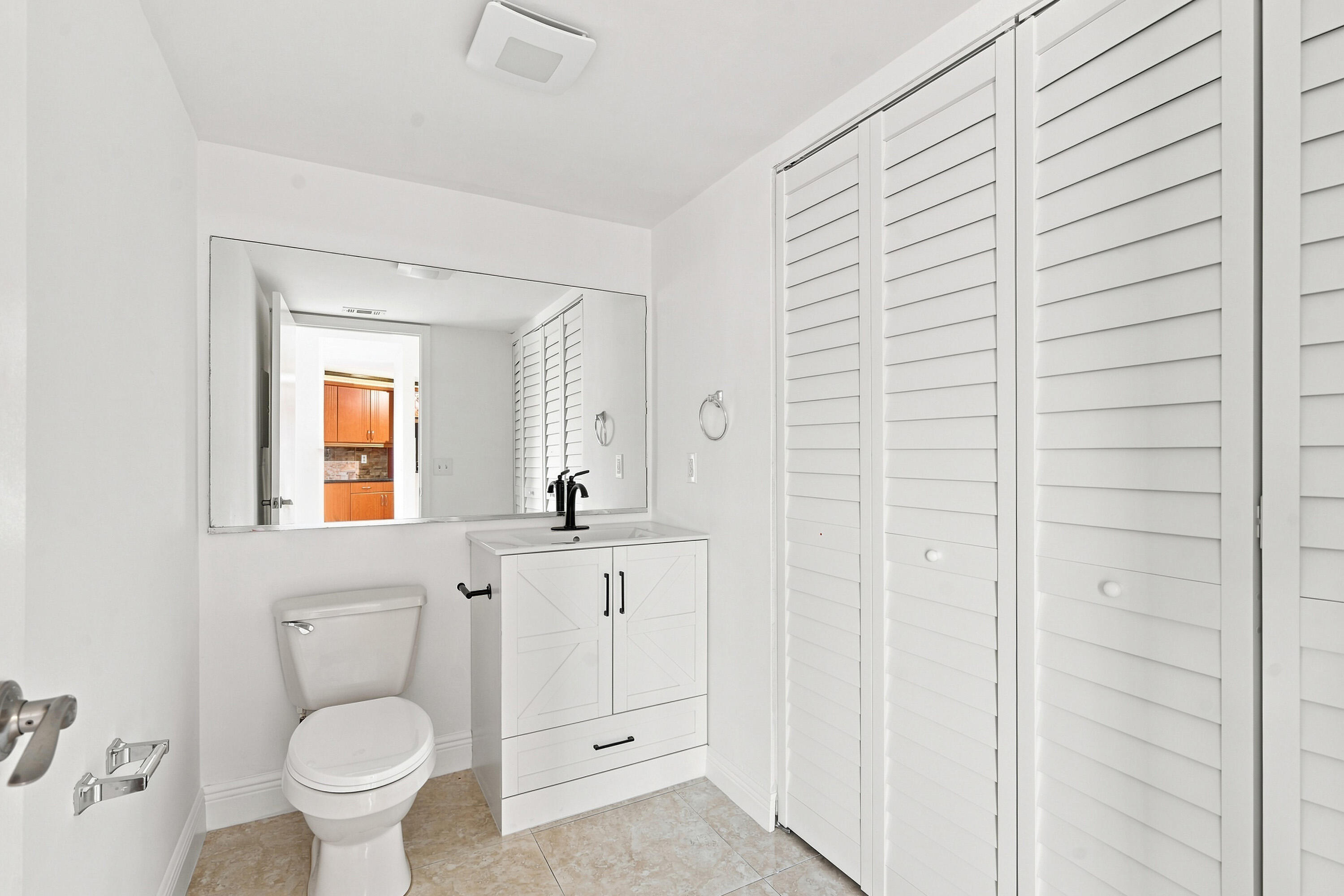 3801 Victoria Drive Property Photo 26