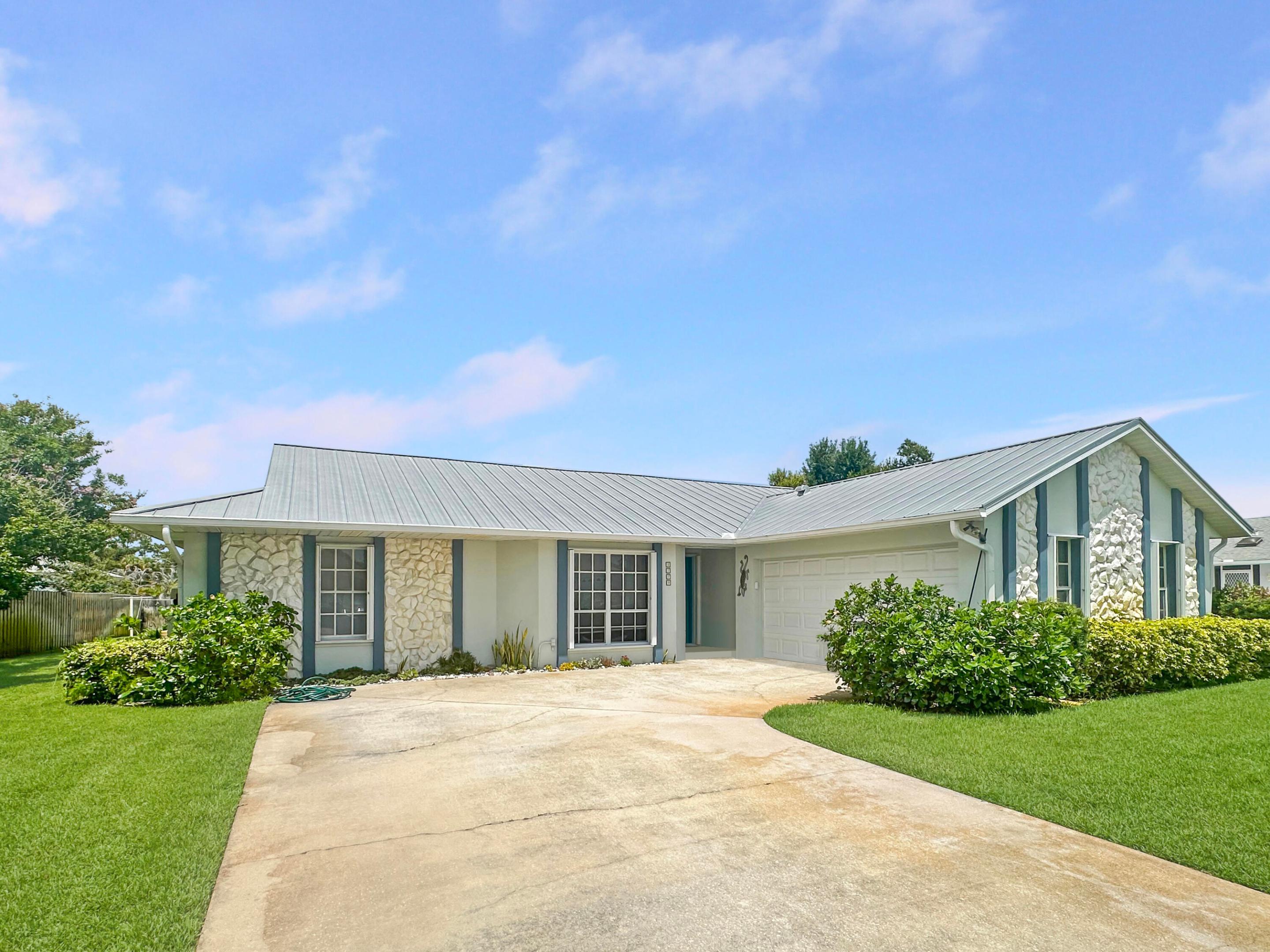 5209 Eagle Drive Property Photo 1