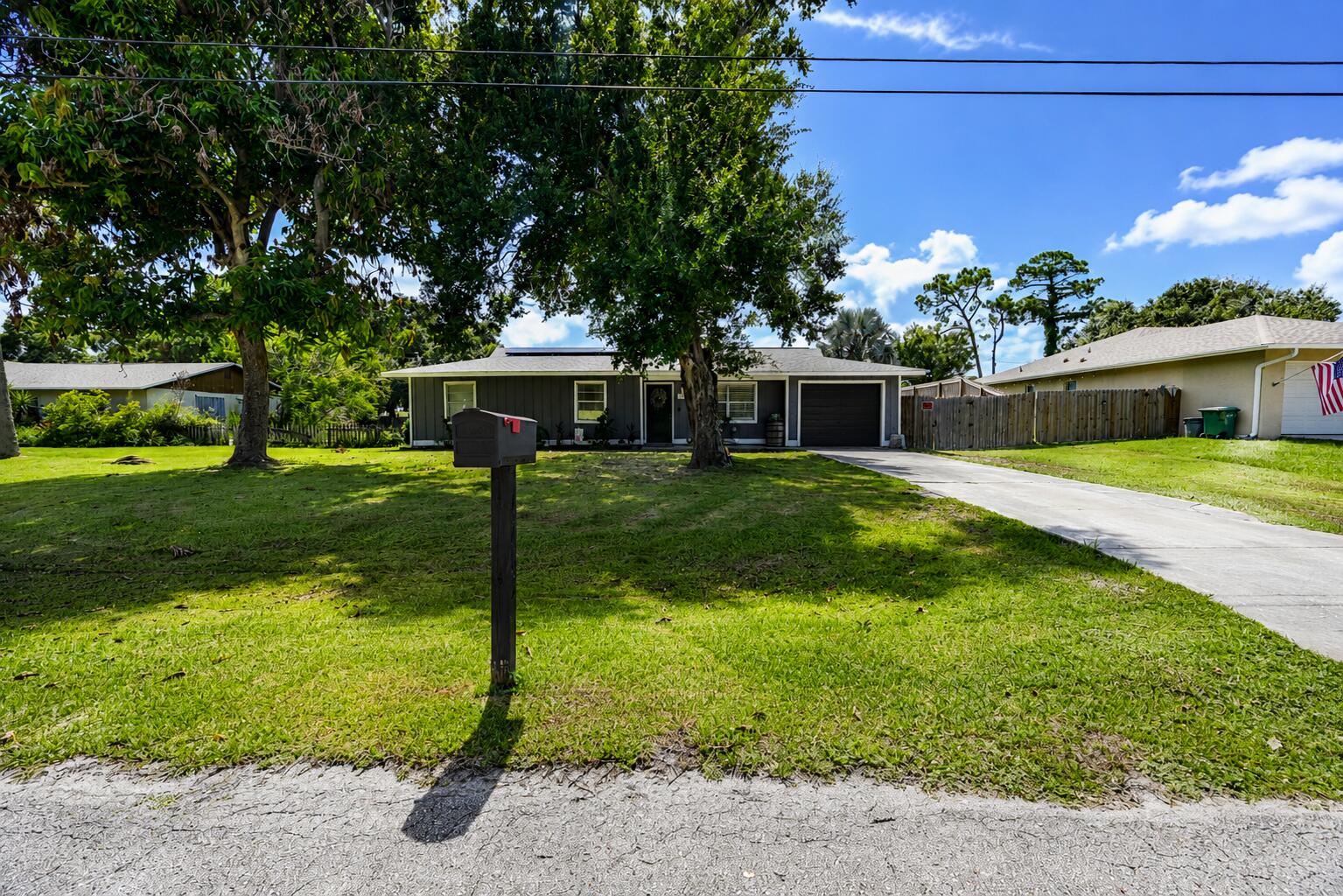 4703 Myrtle Drive Property Photo 4