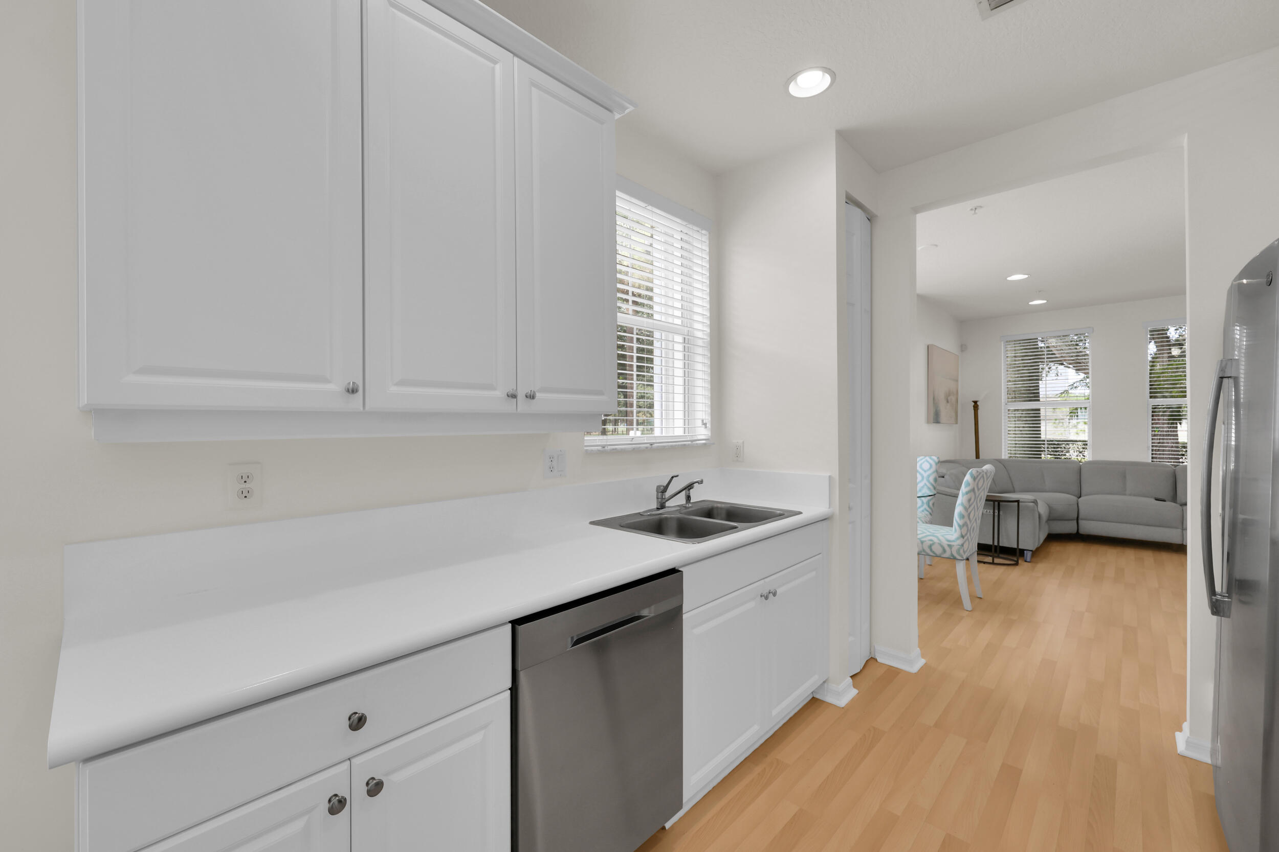 4154 Stadium Drive Property Photo 10