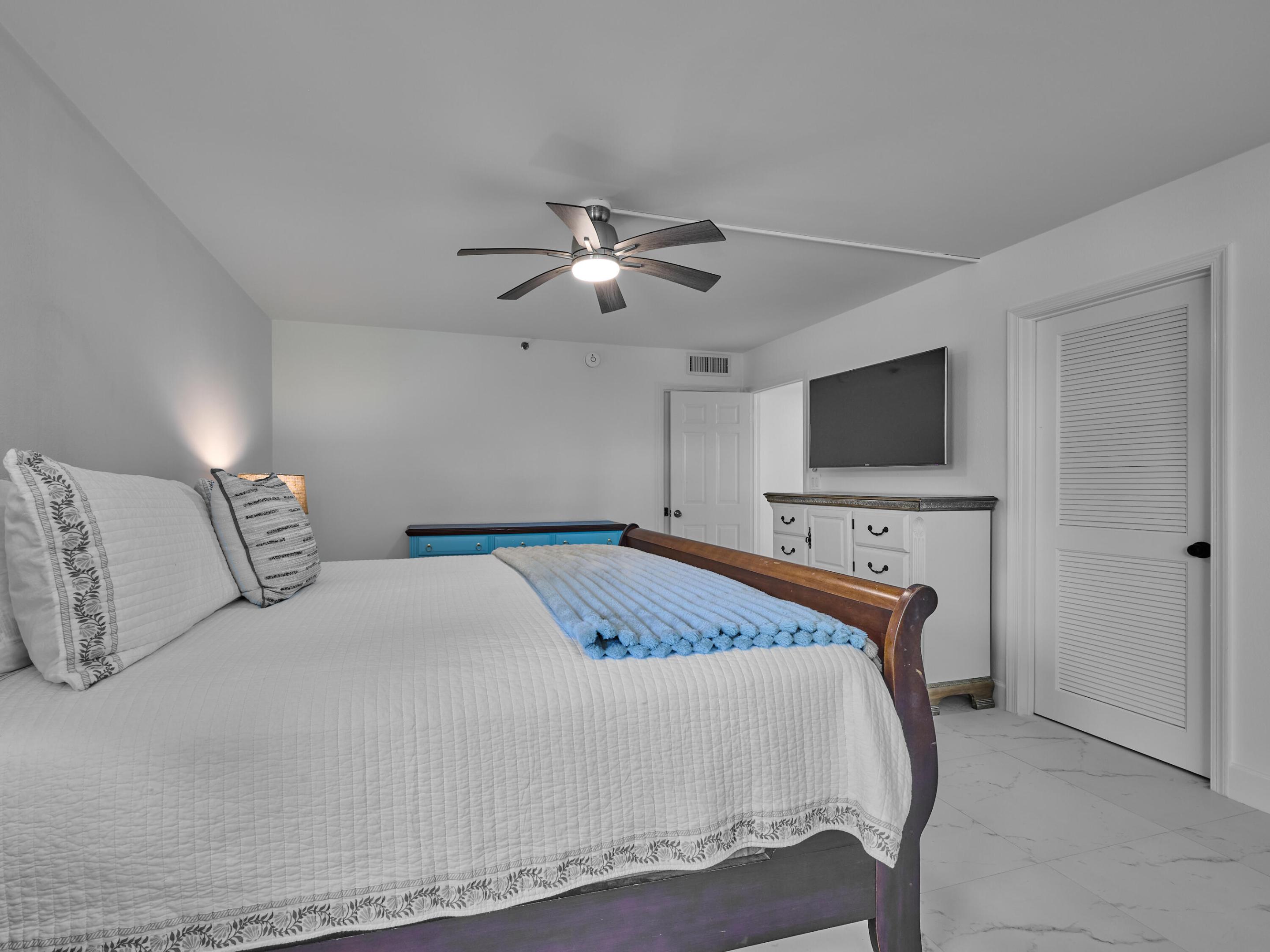 374 Golfview Road 106 Property Photo 40